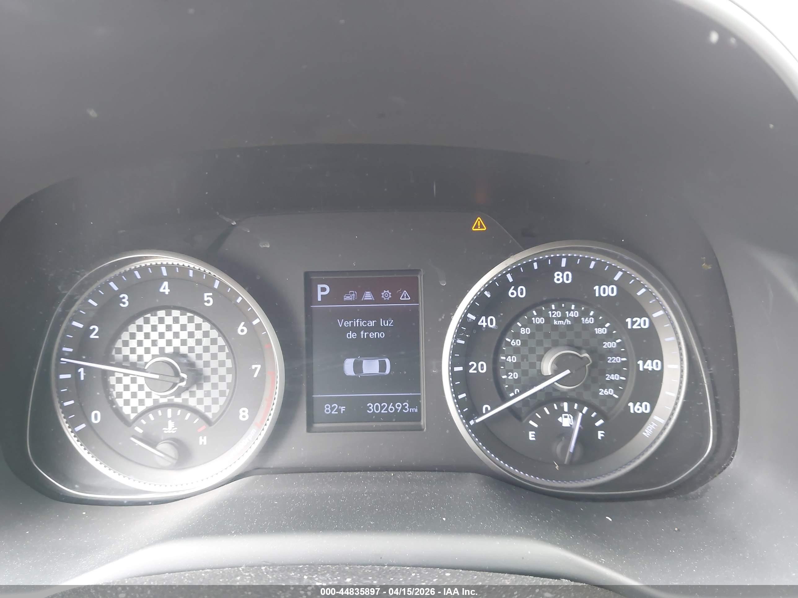 HYUNDAI ELANTRA image 7