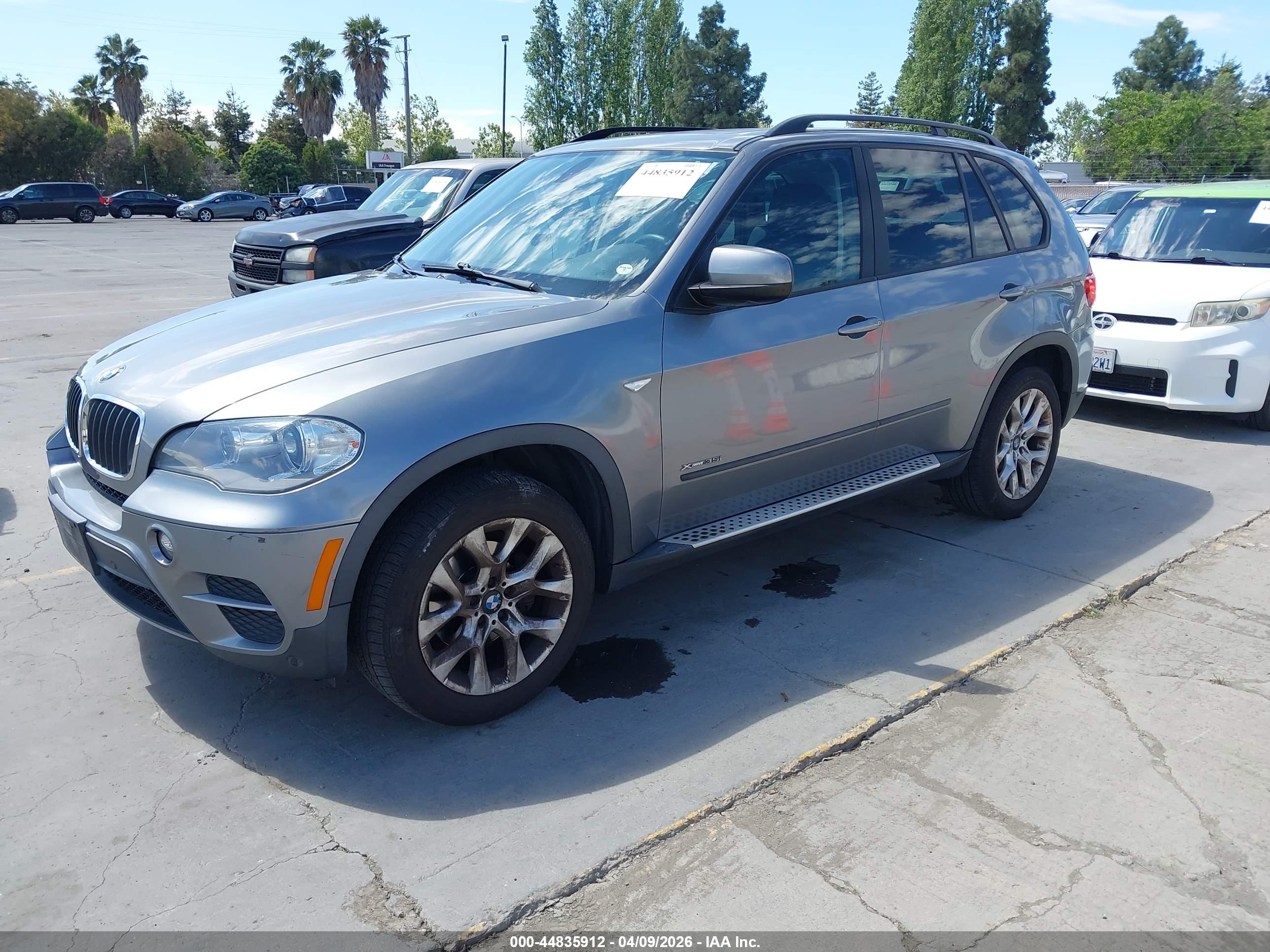 BMW X5 image 2