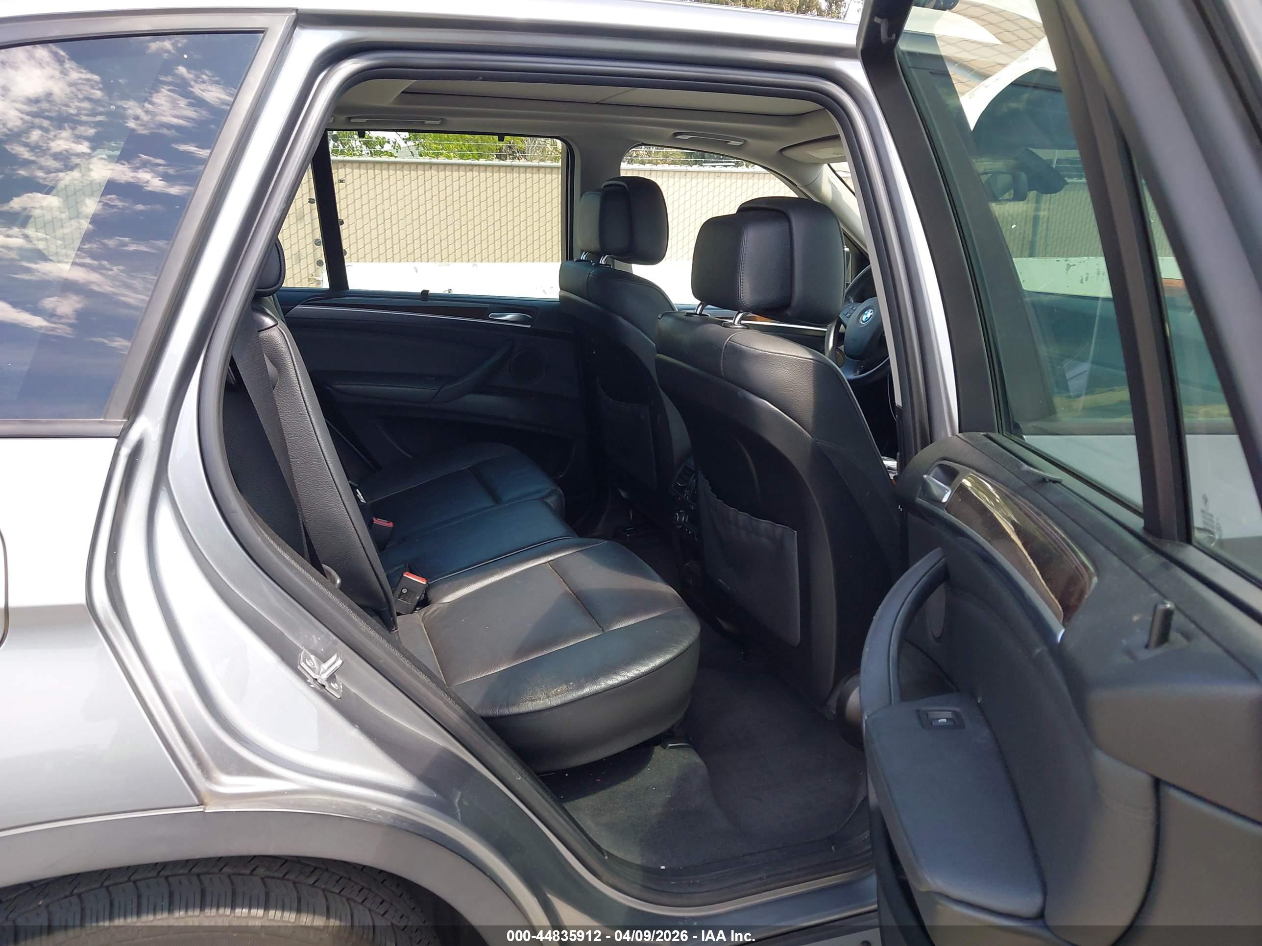 BMW X5 image 8