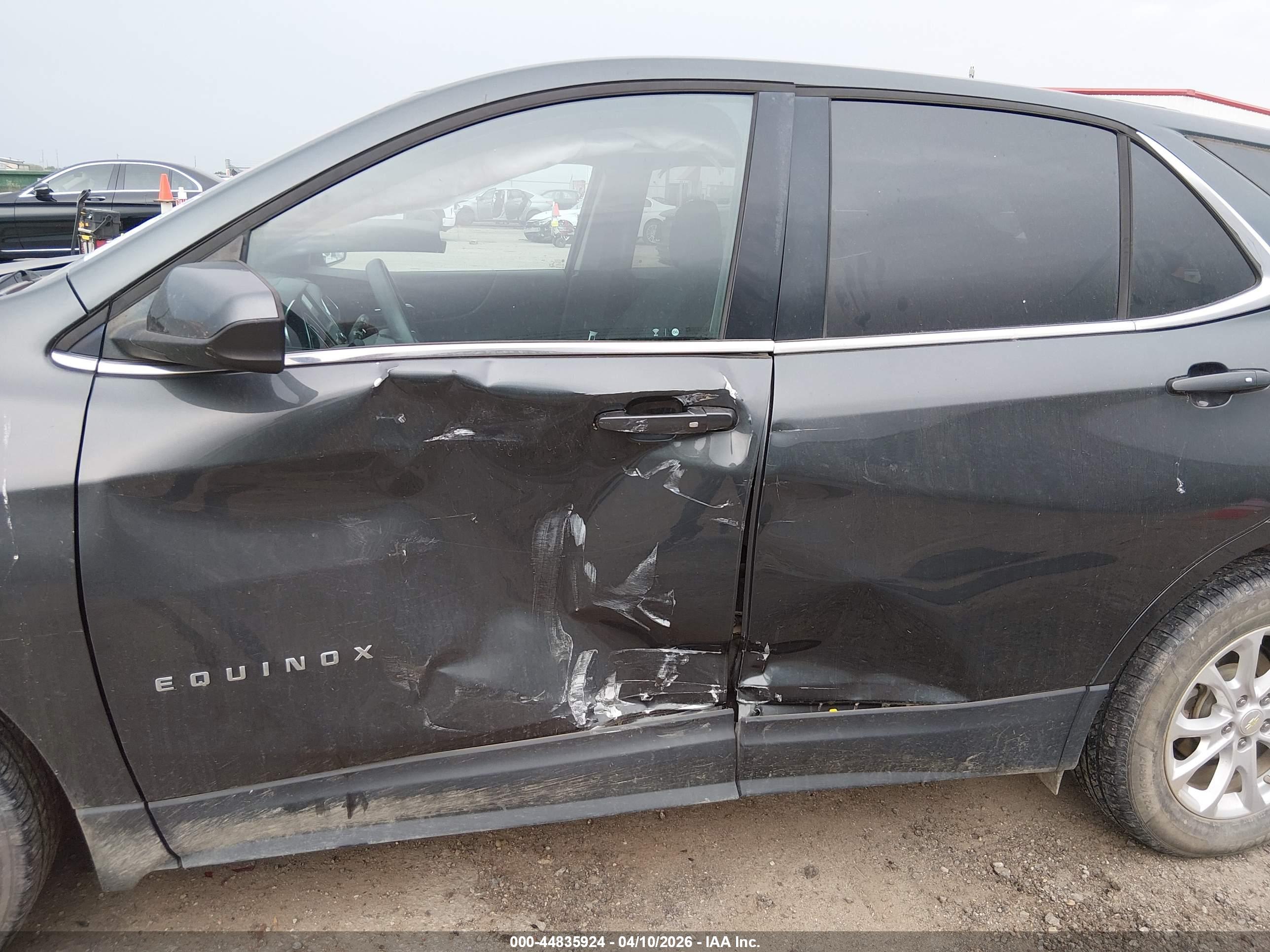 CHEVROLET EQUINOX image 6