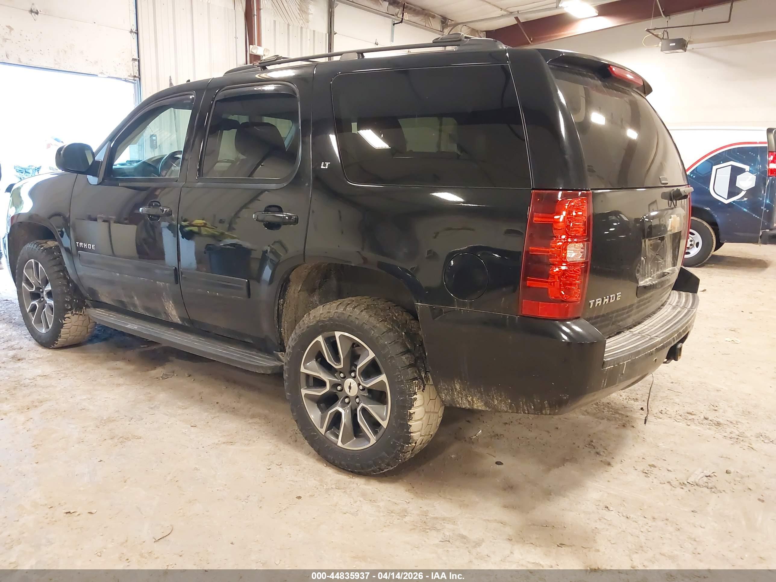 CHEVROLET TAHOE image 3