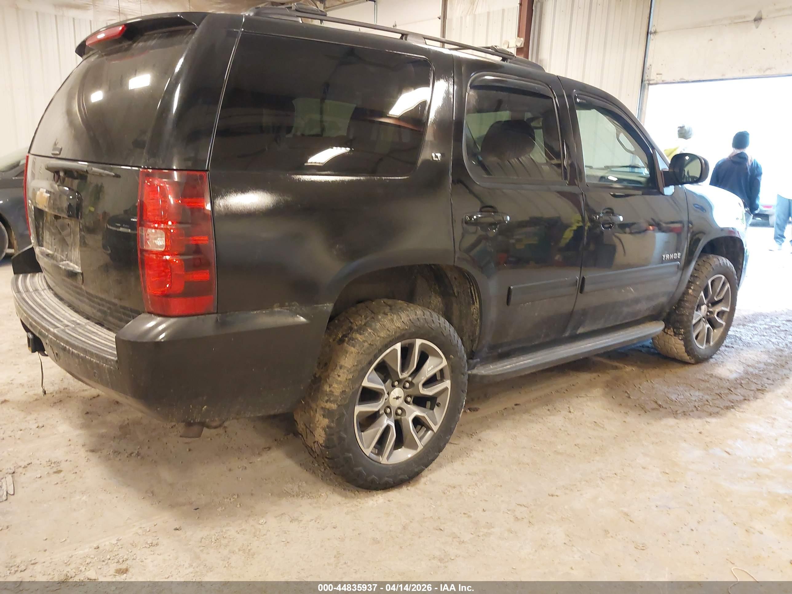 CHEVROLET TAHOE image 4