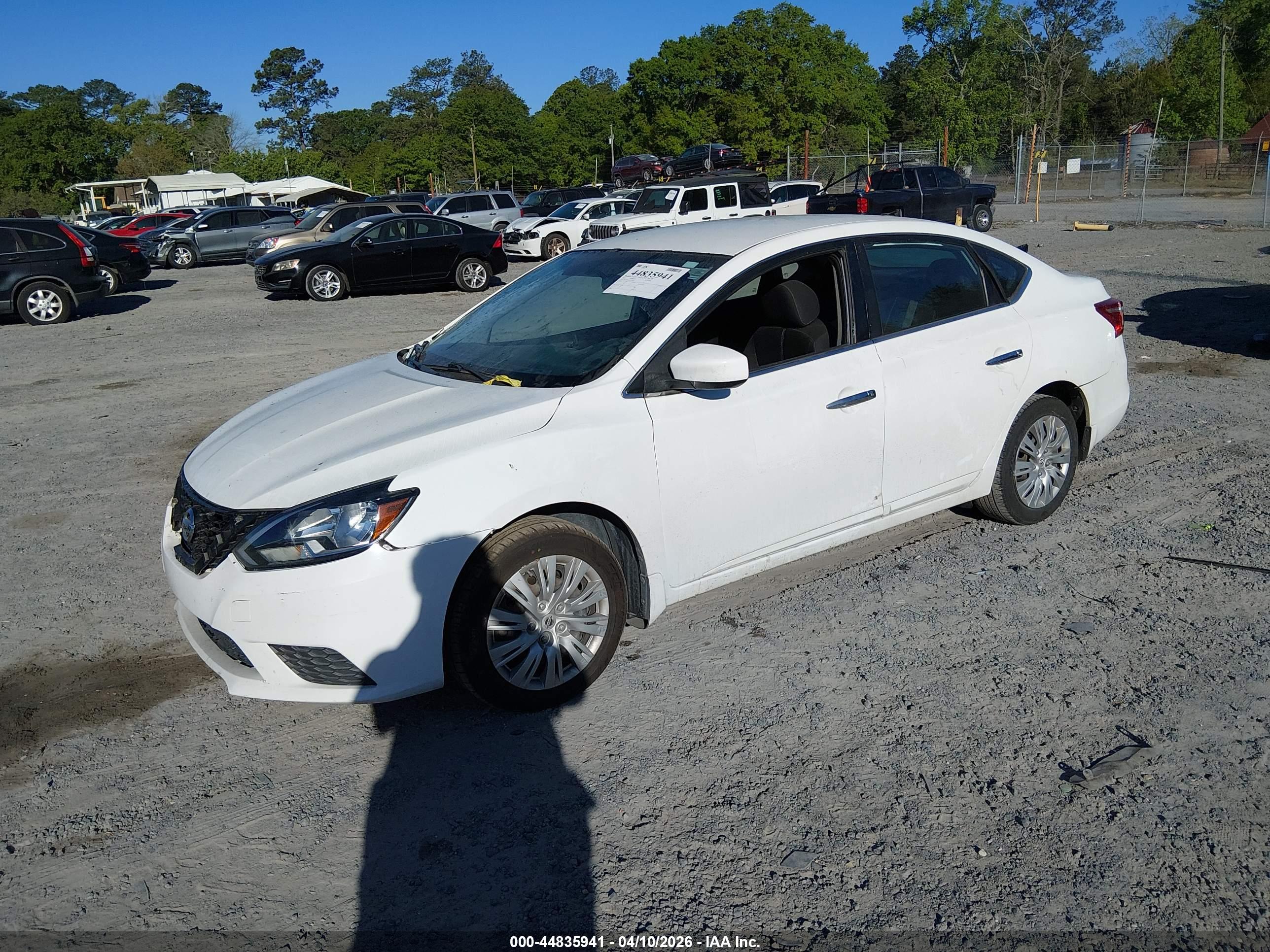 NISSAN SENTRA image 2