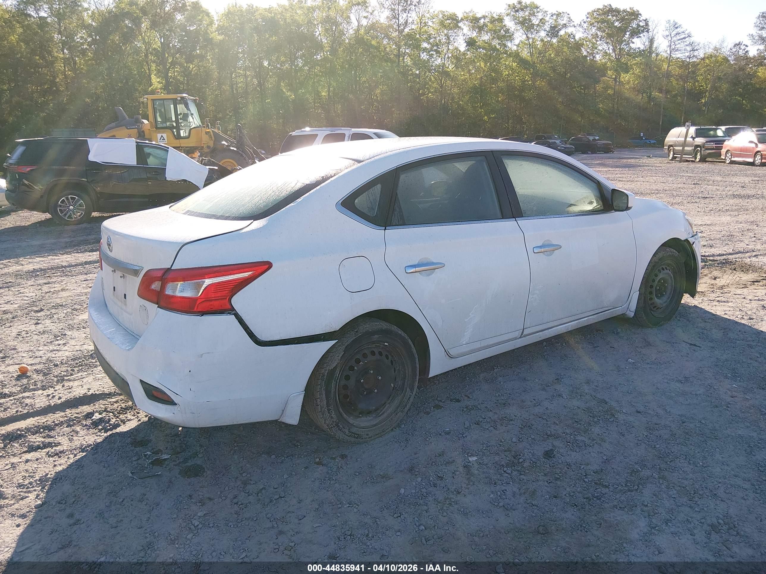 NISSAN SENTRA image 4