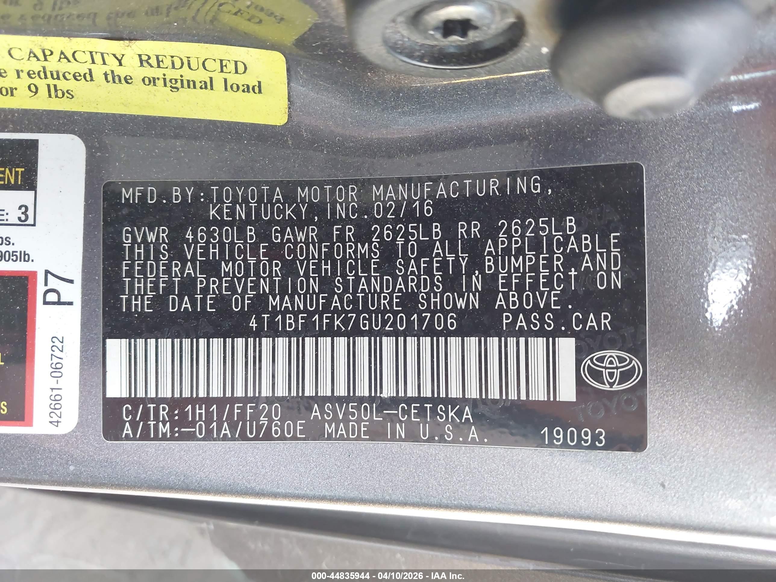 TOYOTA CAMRY image 9