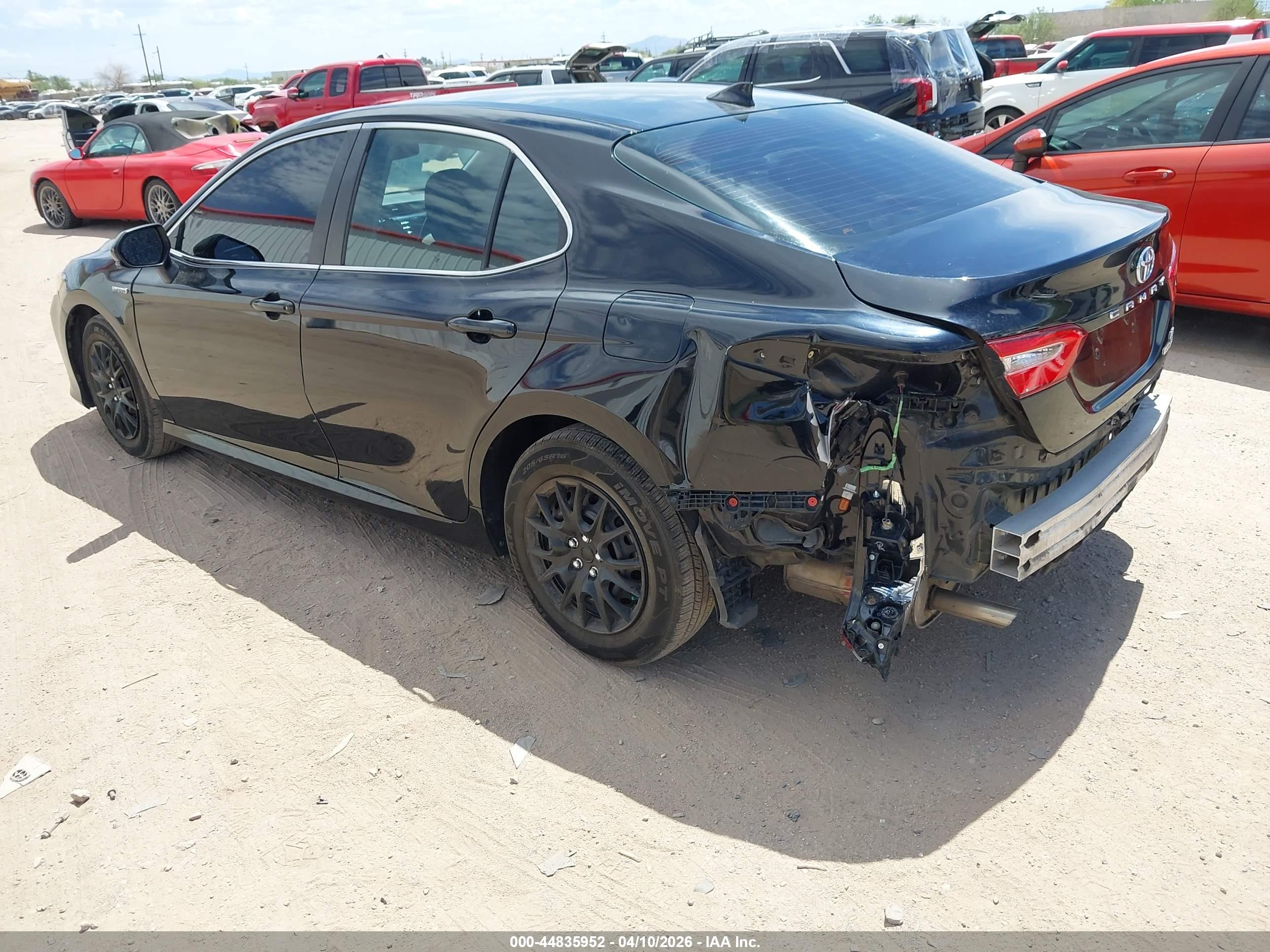 TOYOTA CAMRY image 3
