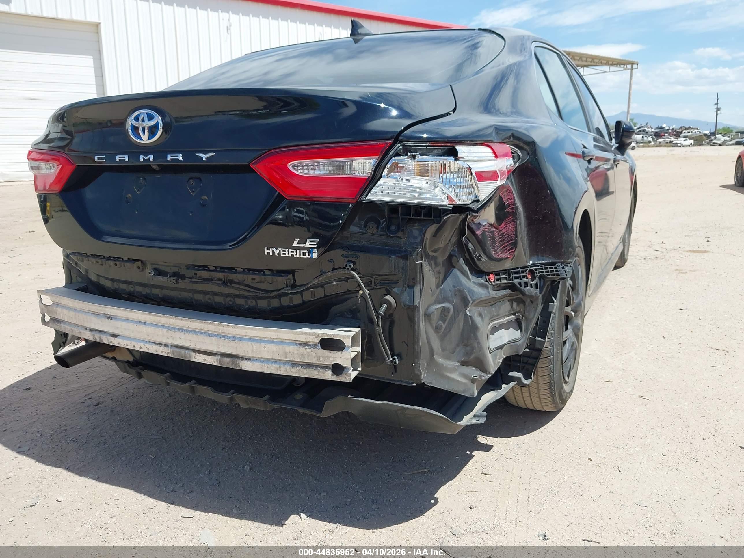 TOYOTA CAMRY image 6