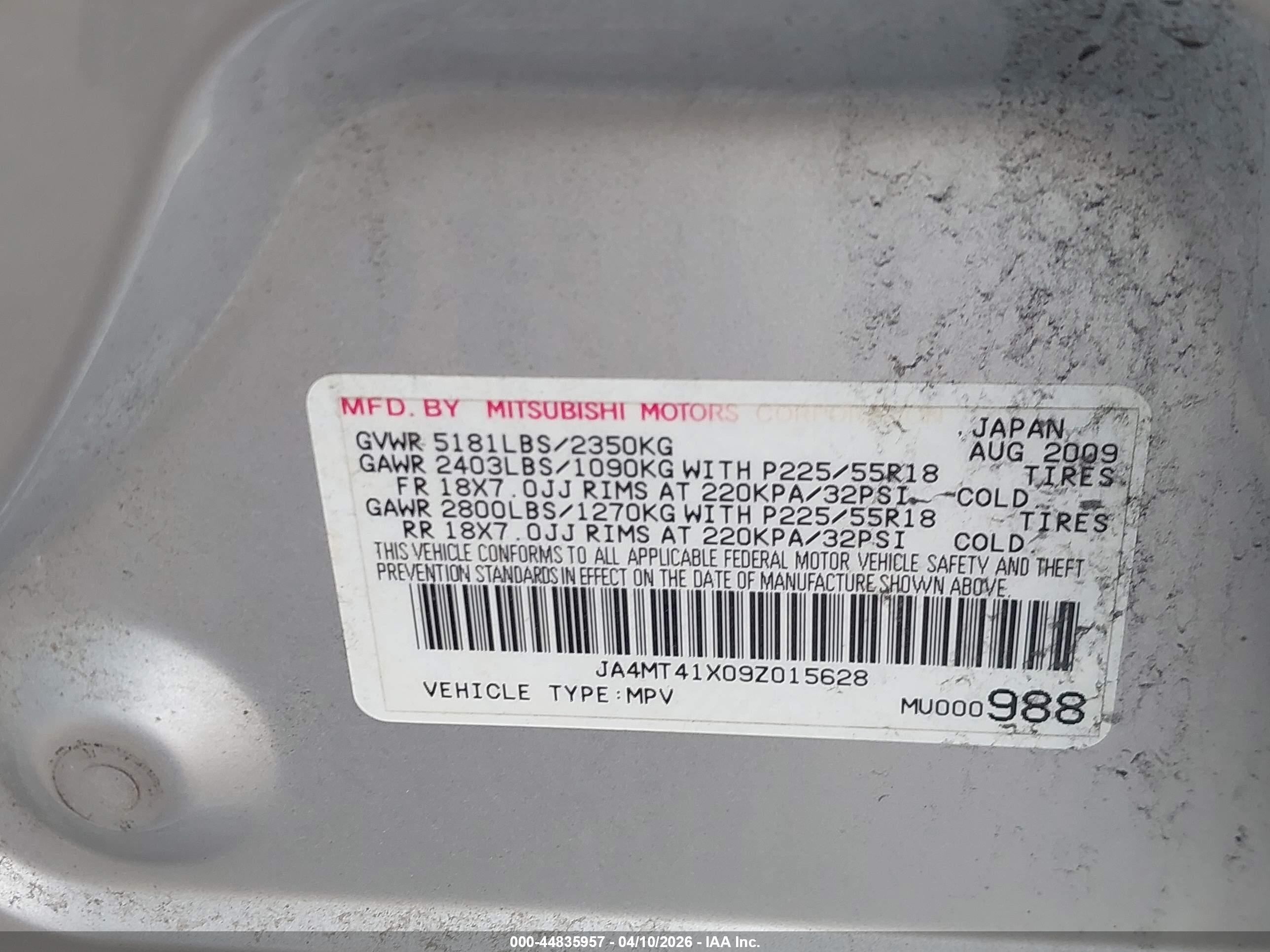 MITSUBISHI OUTLANDER image 9