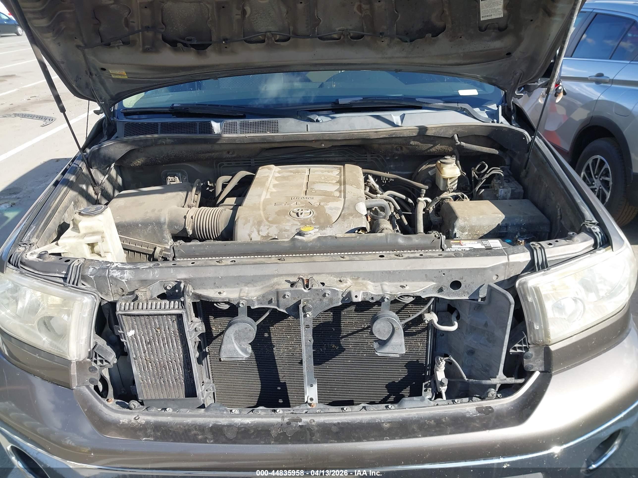 TOYOTA TUNDRA image 10
