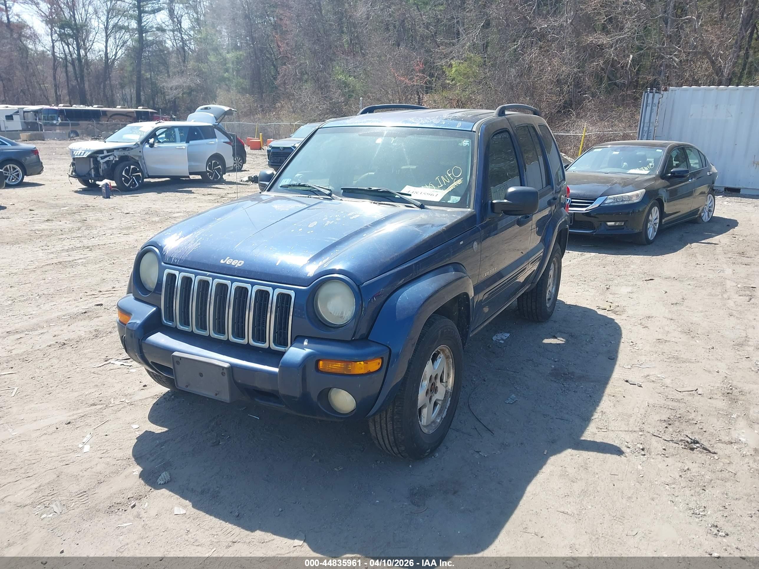 JEEP LIBERTY image 2