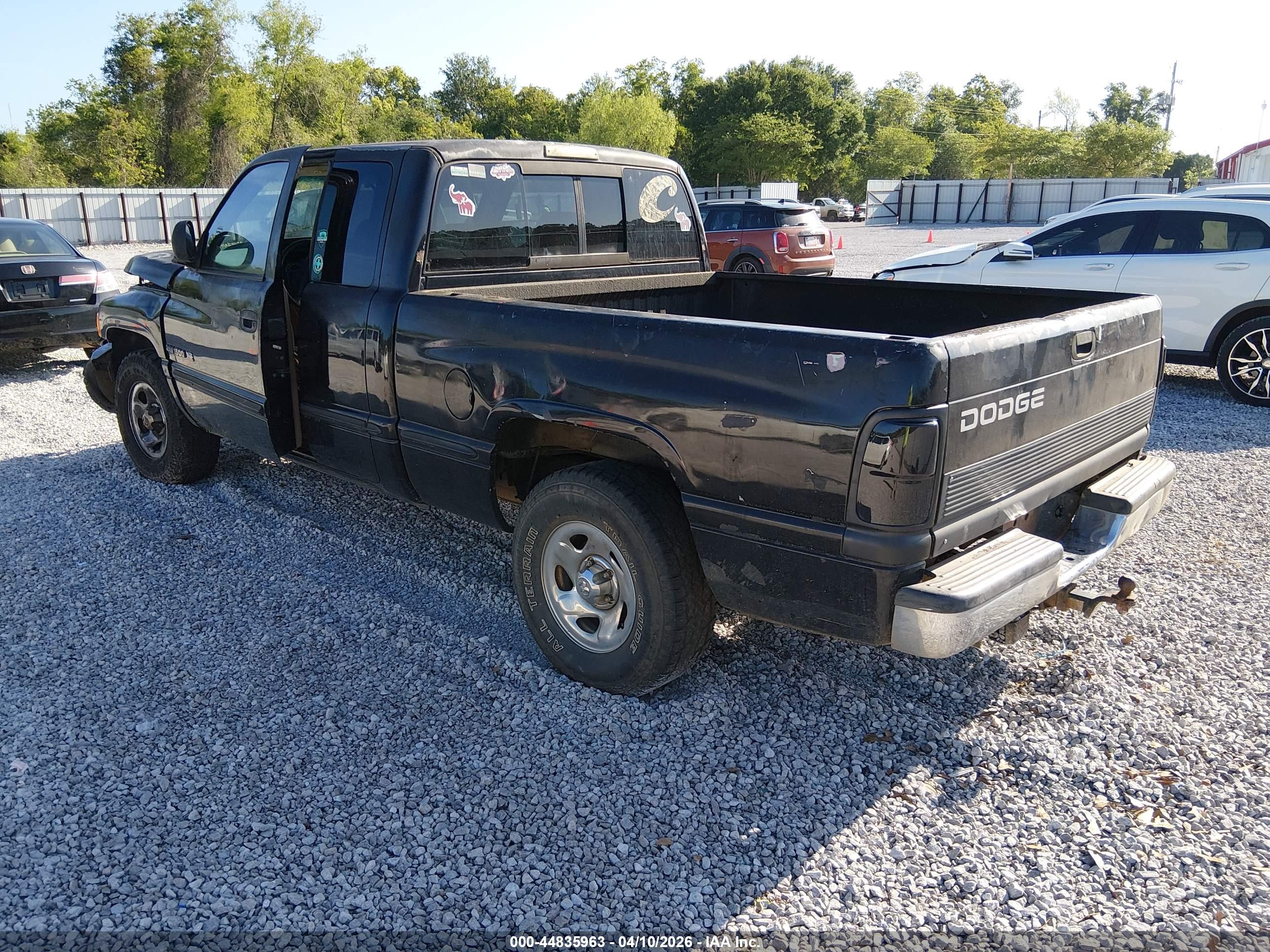 DODGE RAM image 3
