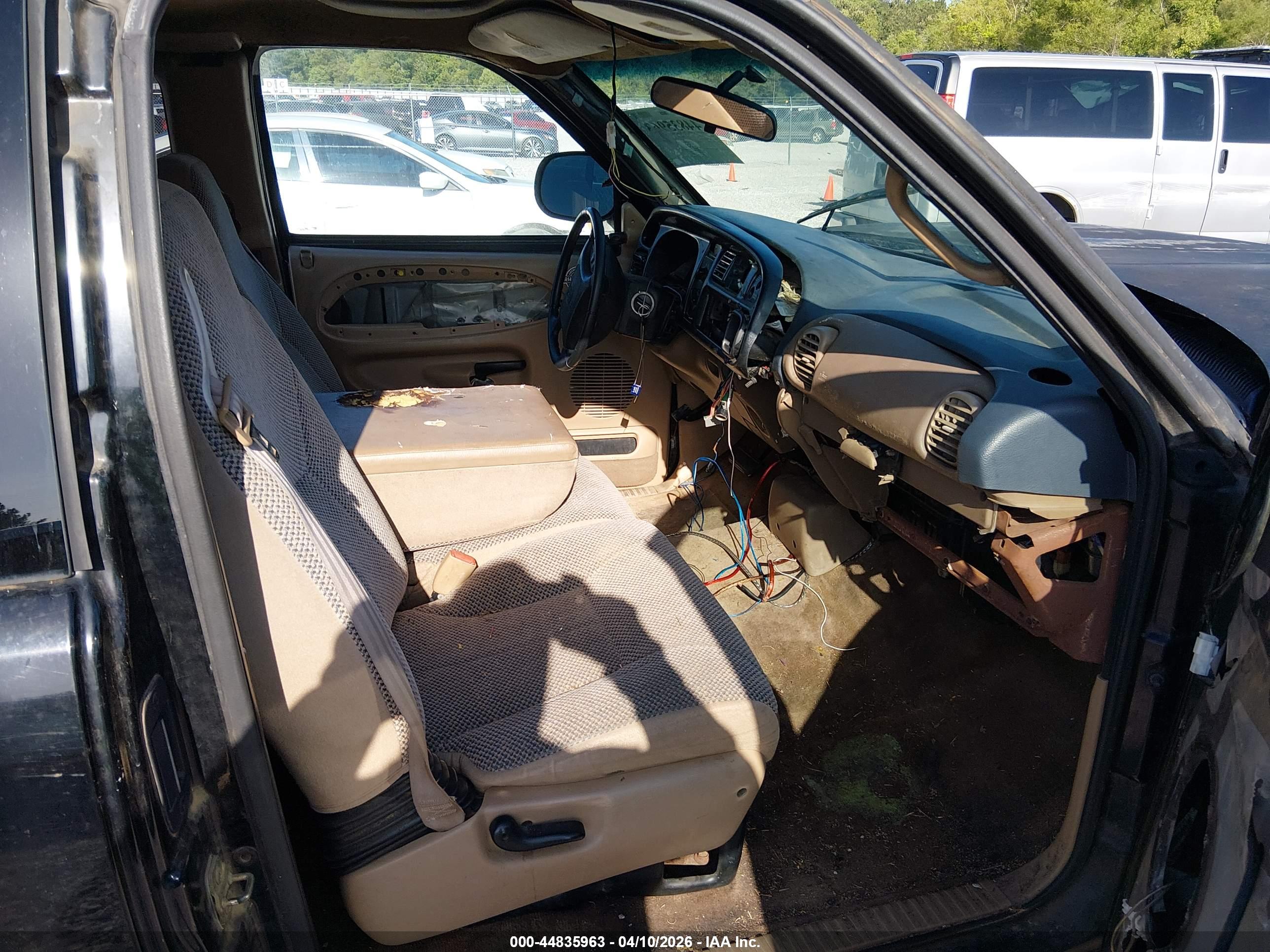 DODGE RAM image 5
