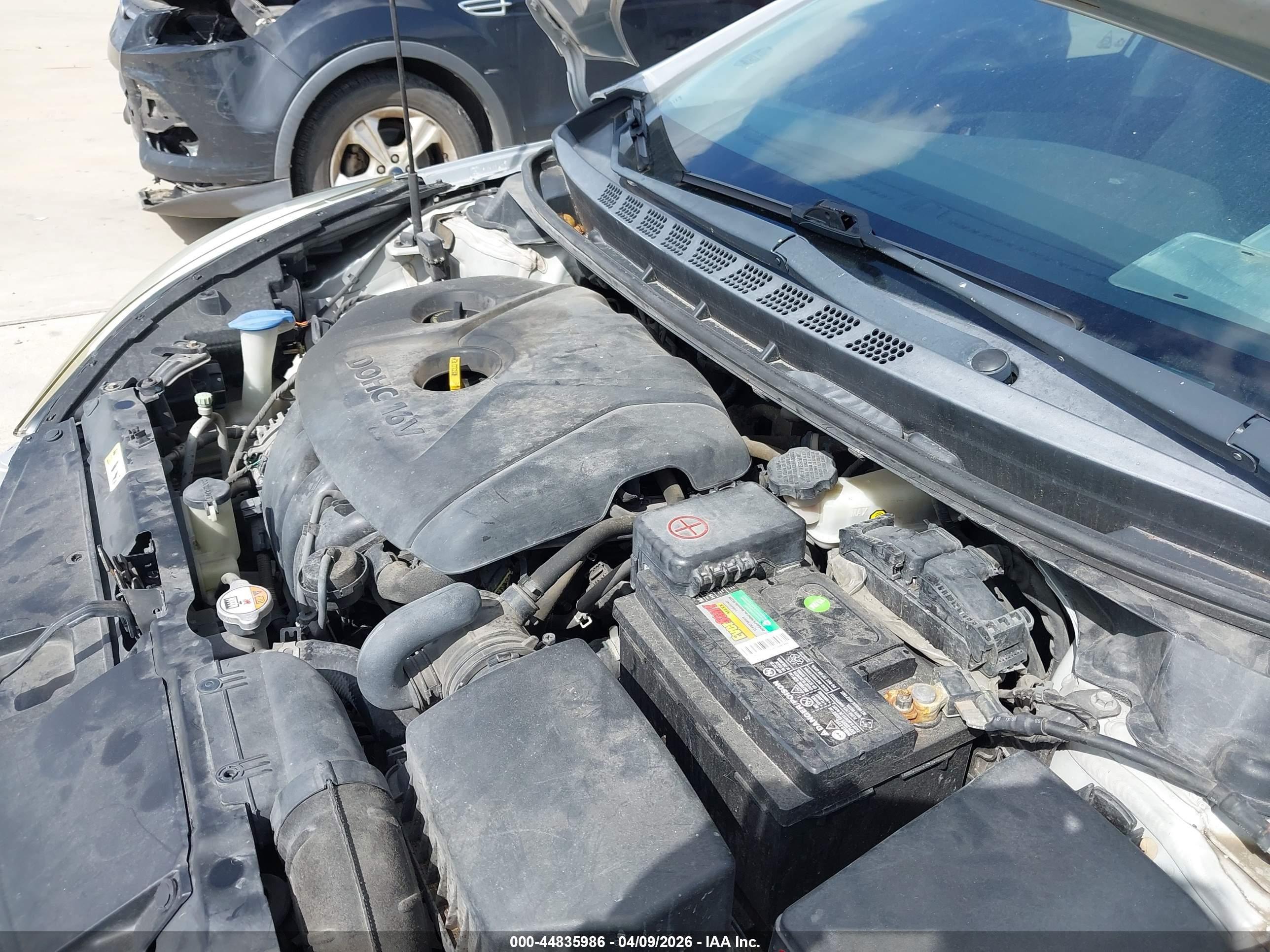 HYUNDAI ELANTRA image 10