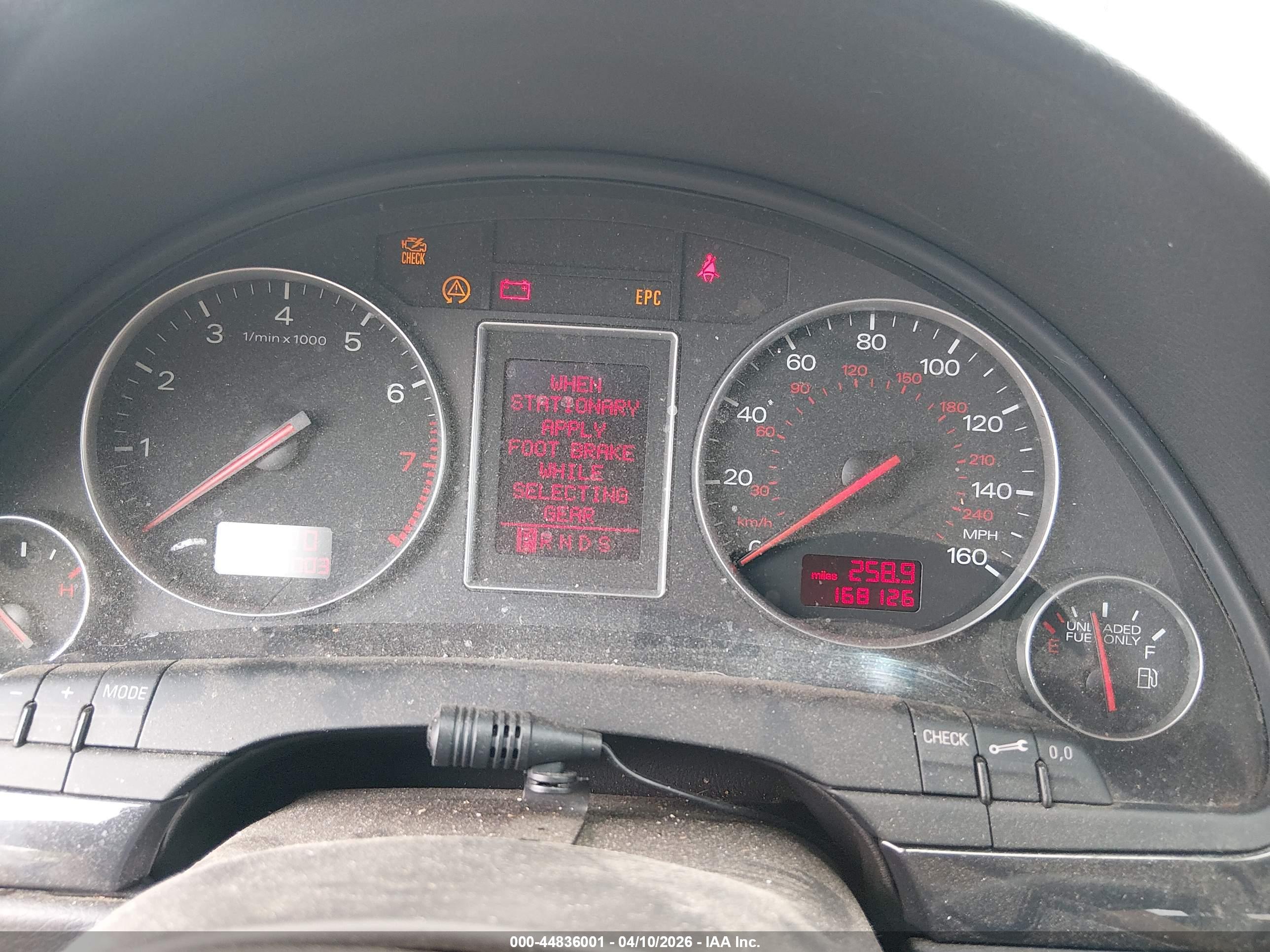 AUDI A4 image 7