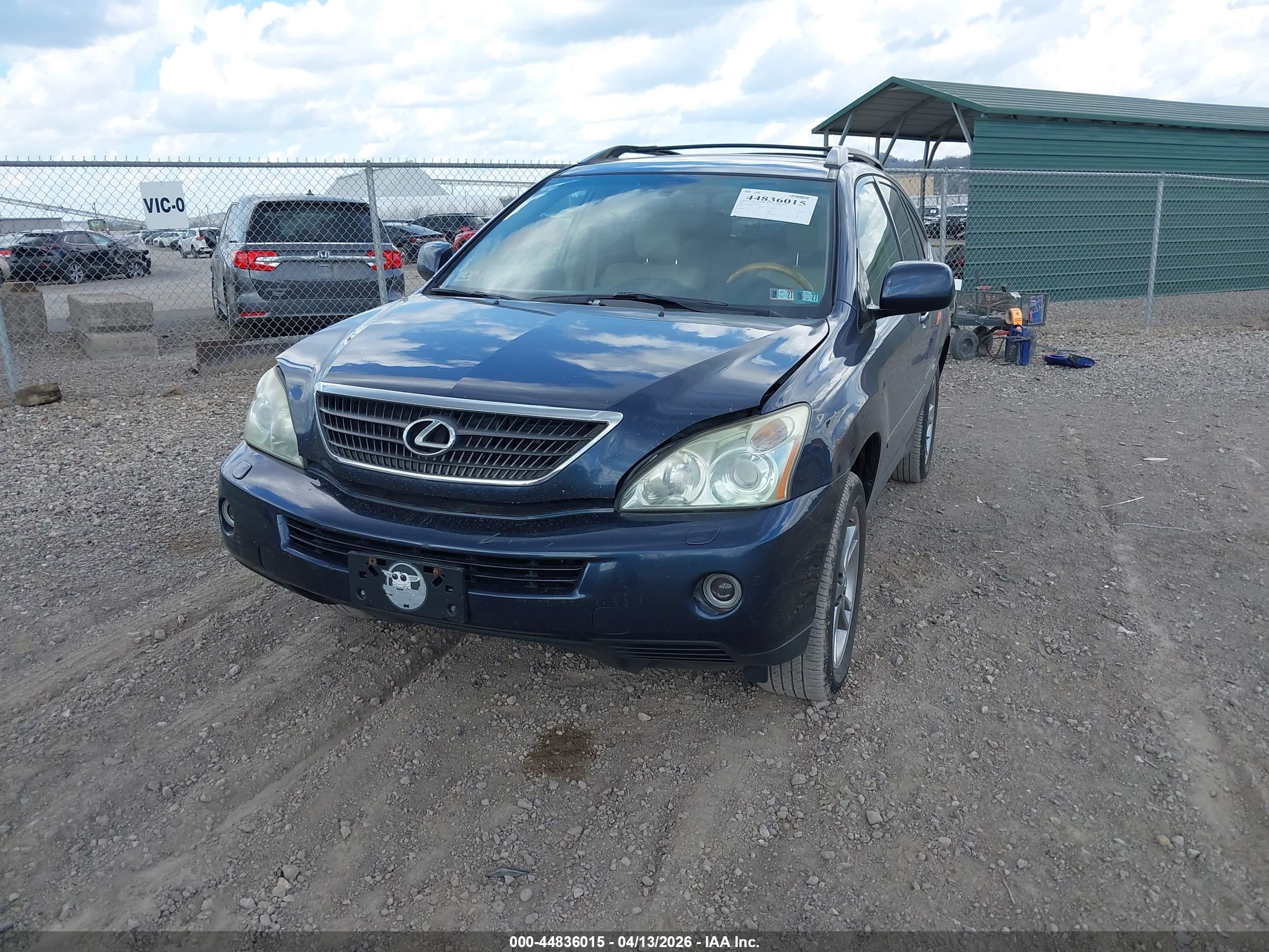 LEXUS RX image 2