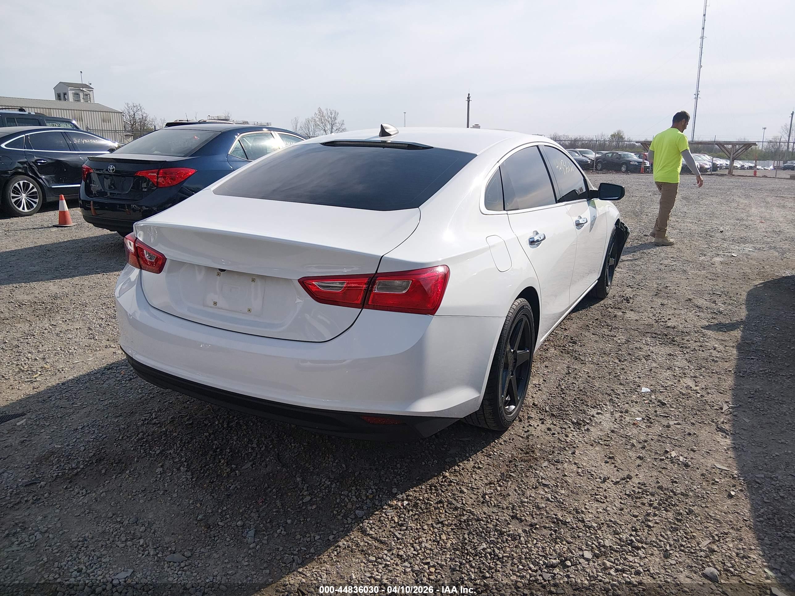 CHEVROLET MALIBU image 4