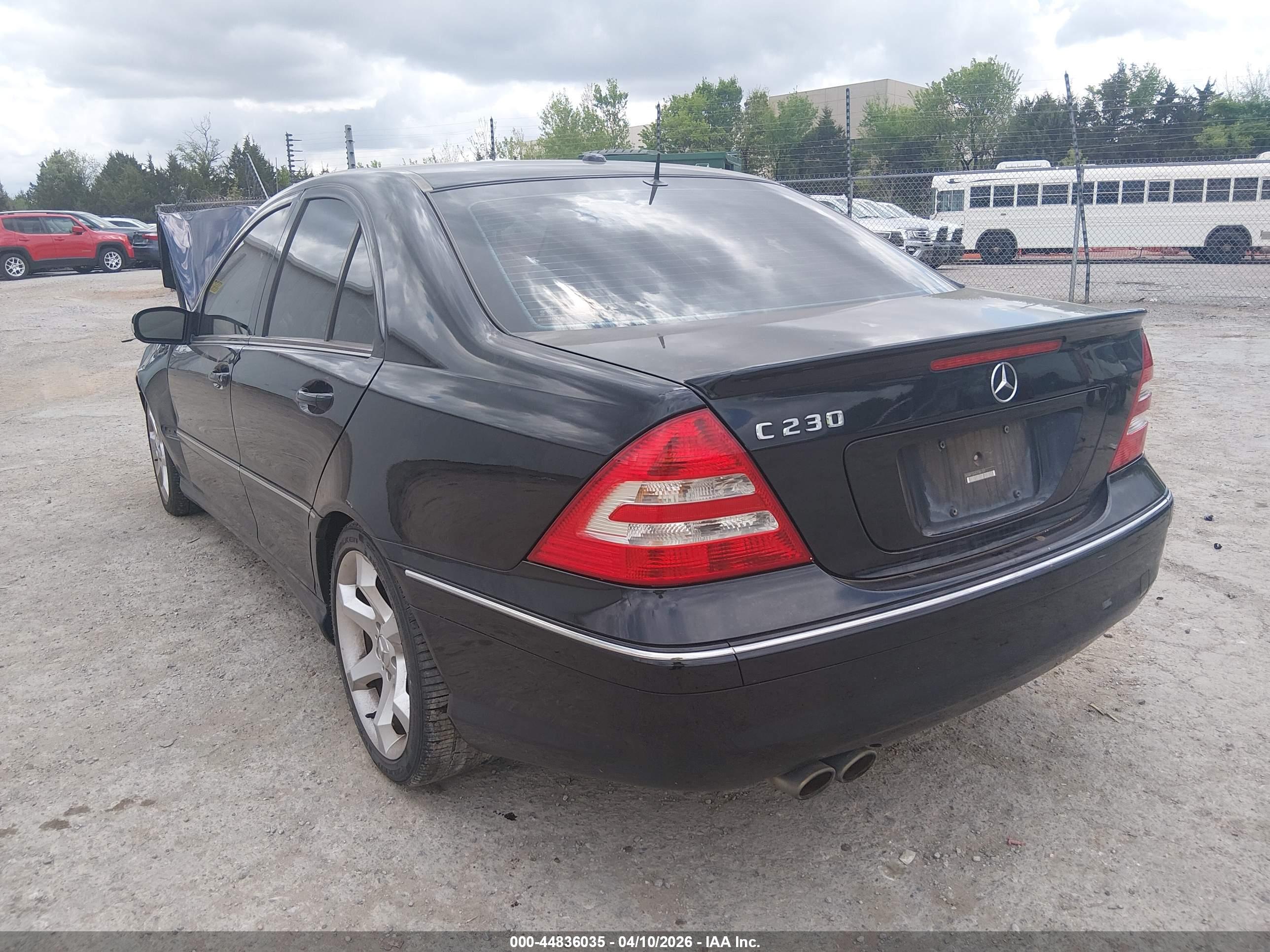 MERCEDES-BENZ C image 3
