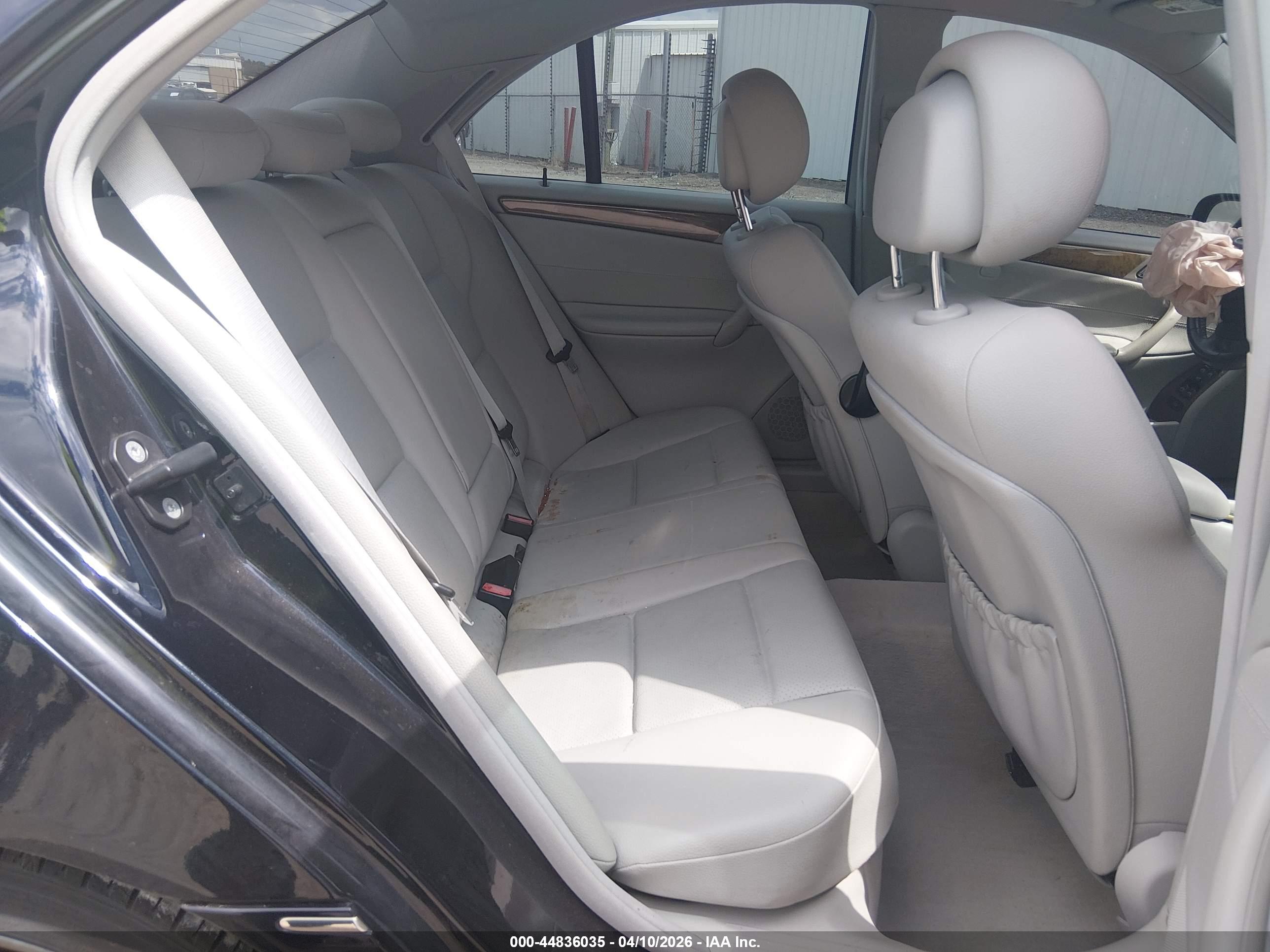 MERCEDES-BENZ C image 8