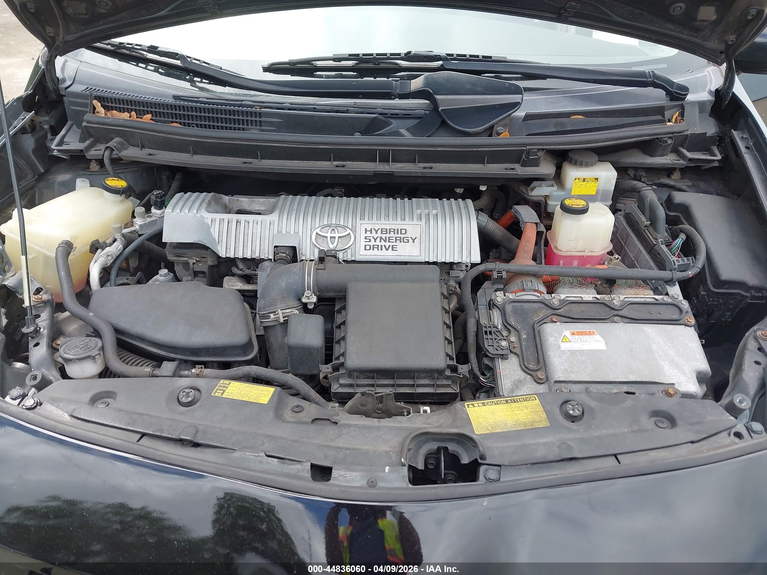 TOYOTA PRIUS image 10