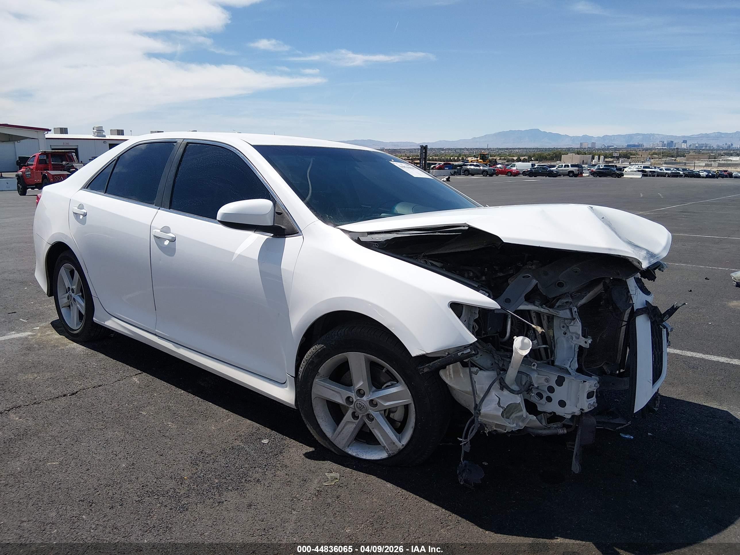 TOYOTA CAMRY image 6