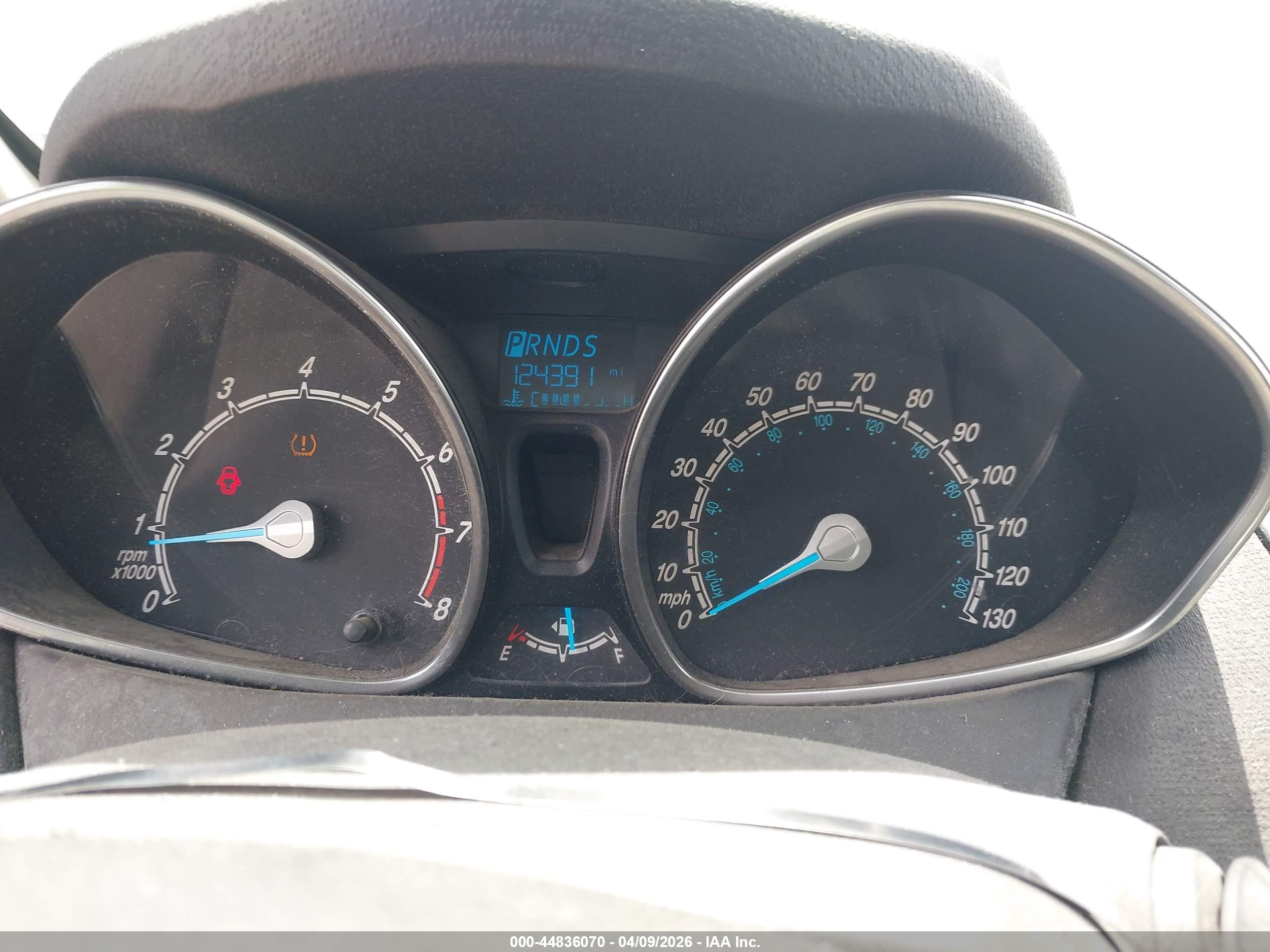 FORD FIESTA image 7