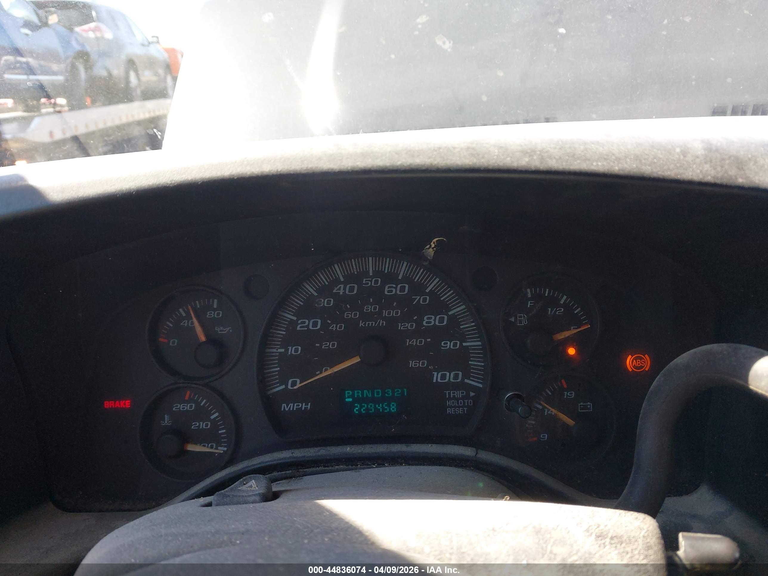 CHEVROLET EXPRESS image 7
