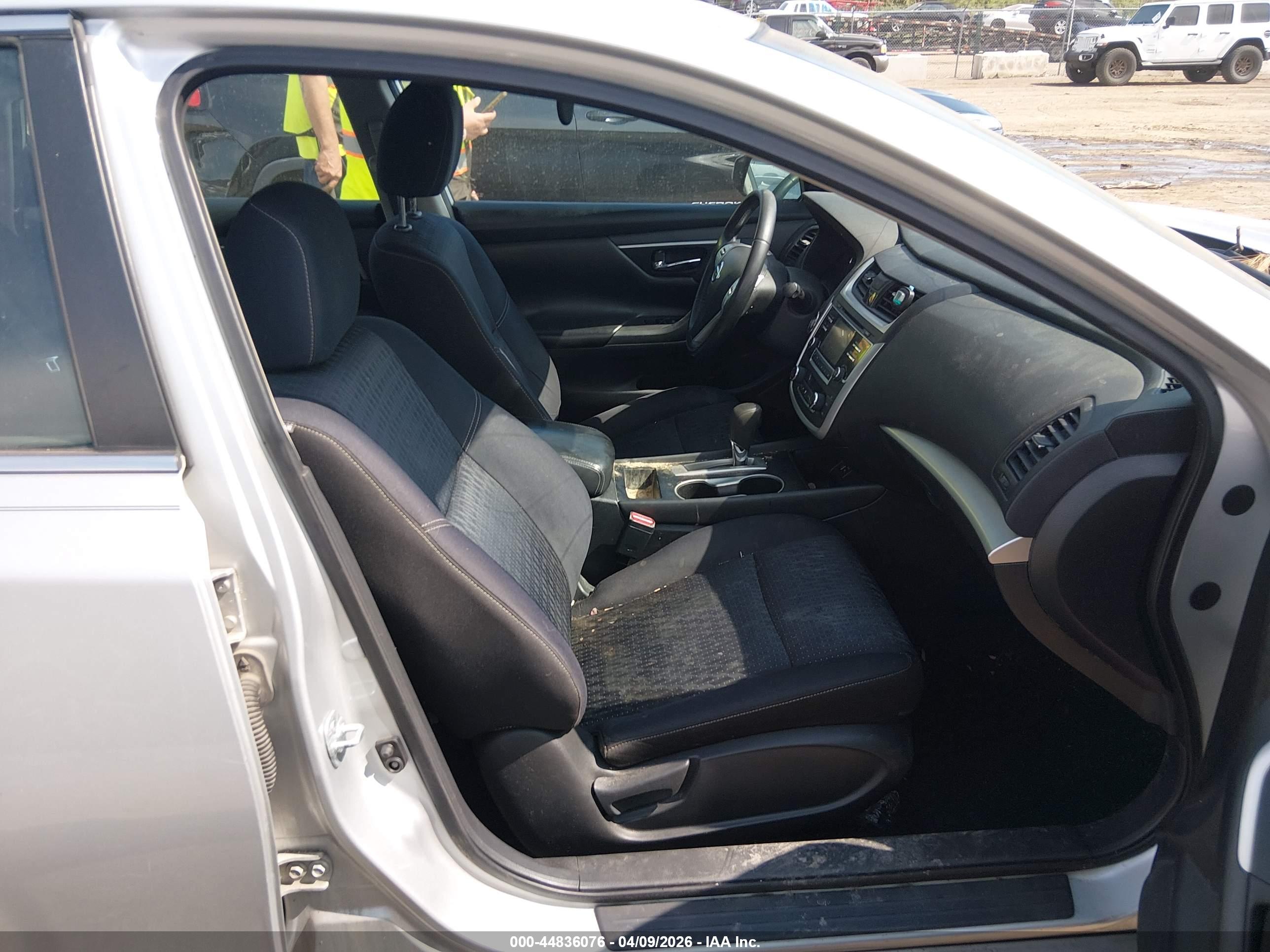 NISSAN ALTIMA image 5