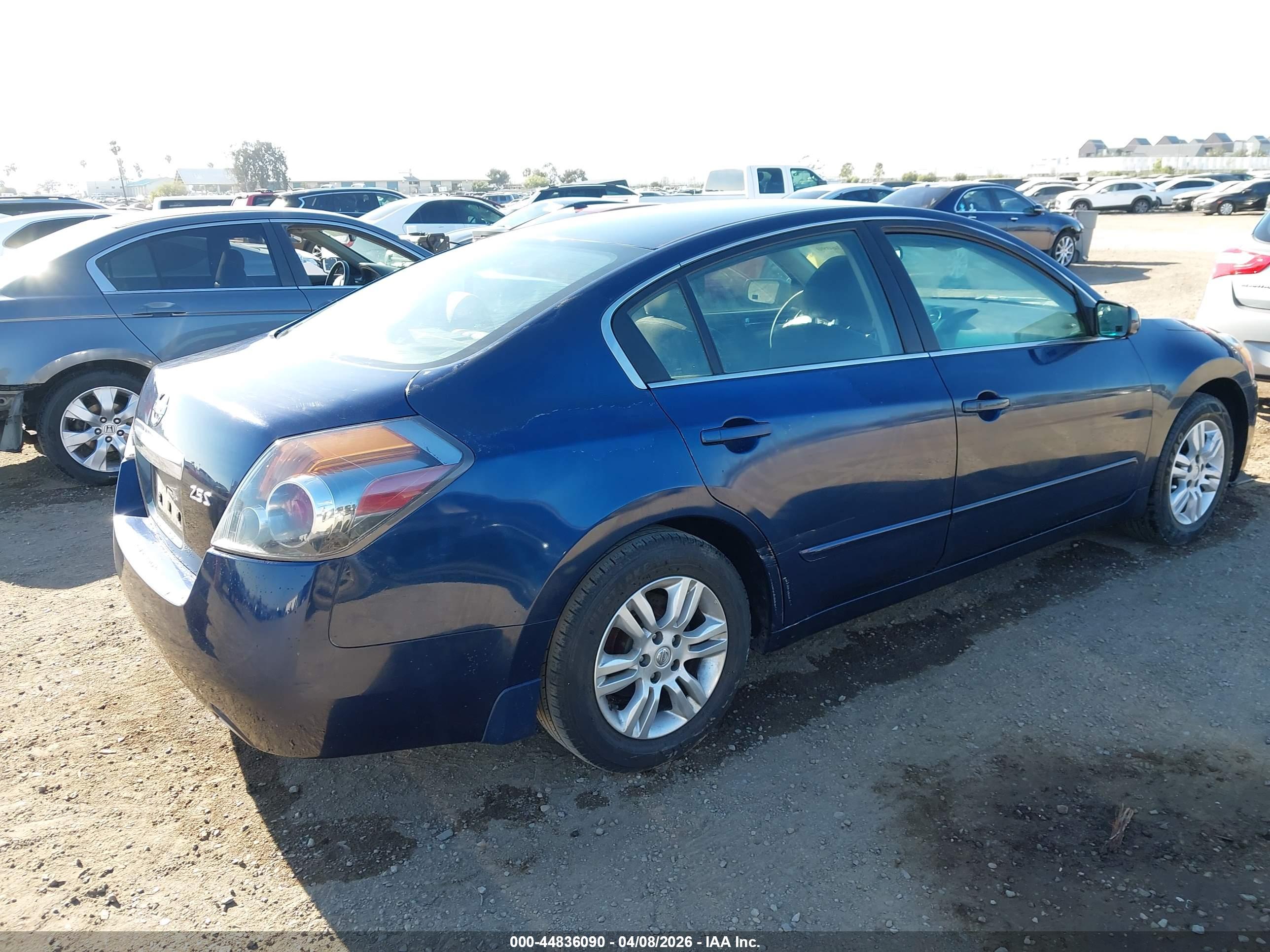 NISSAN ALTIMA image 4