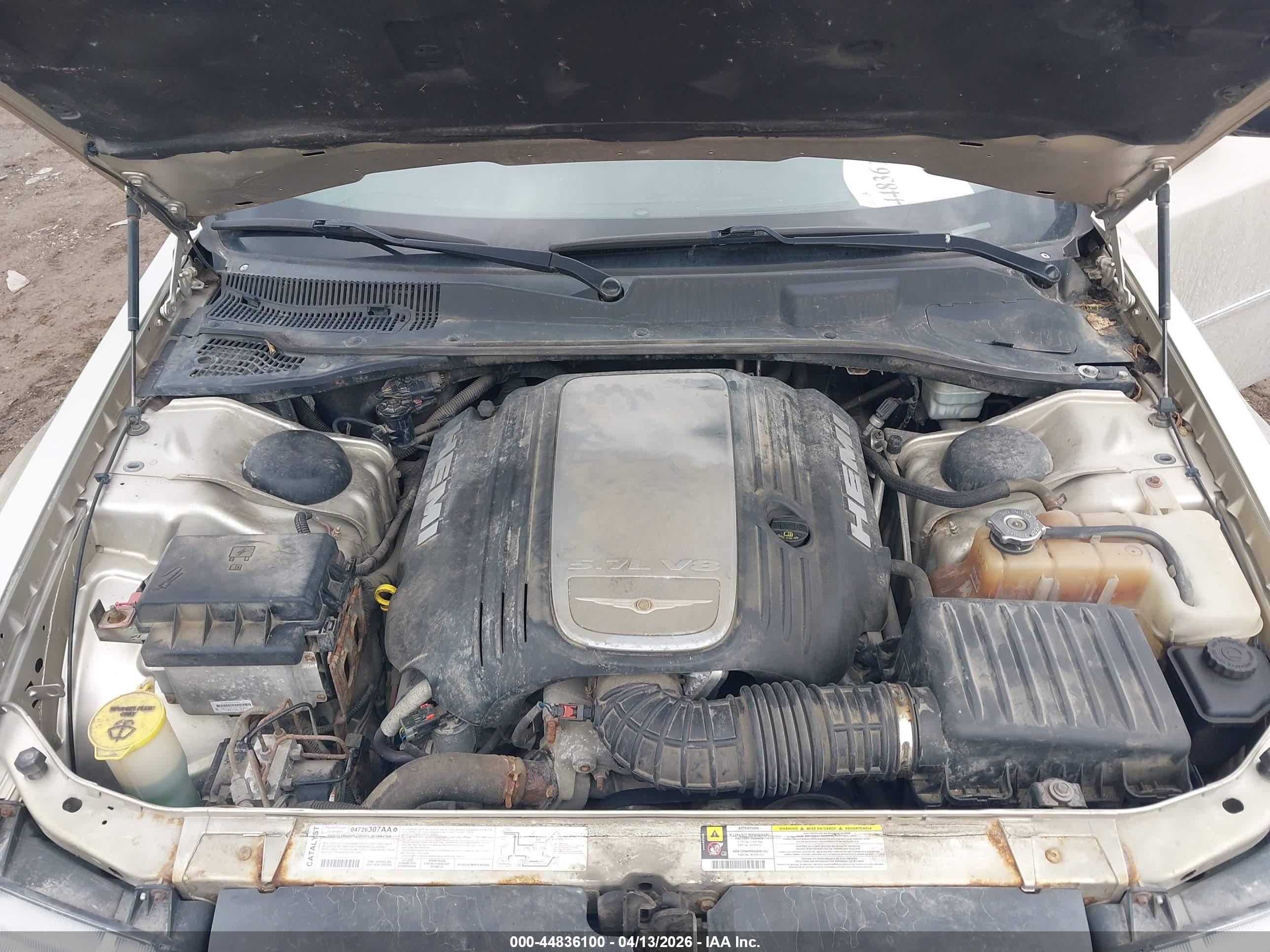 CHRYSLER 300C image 10