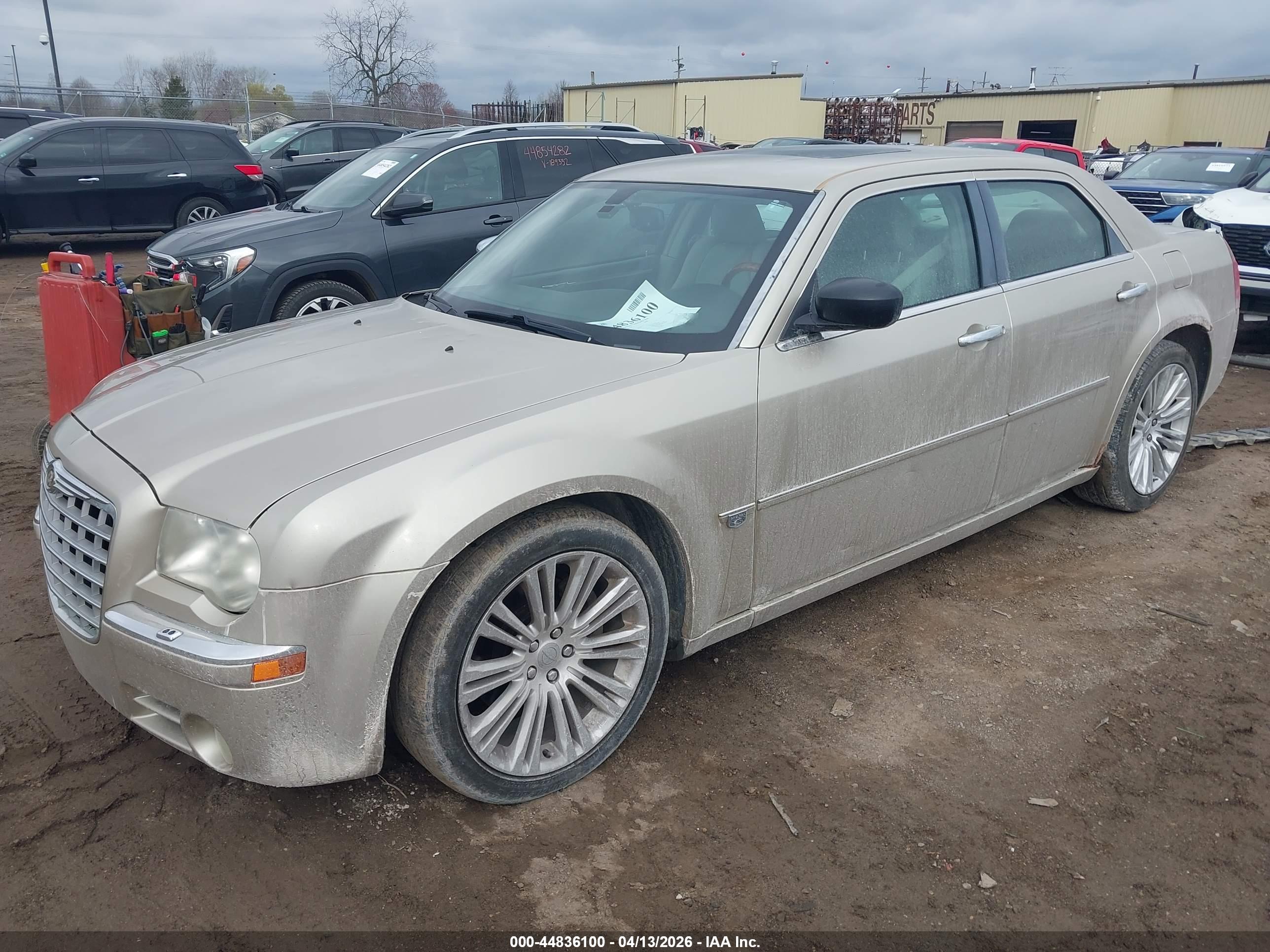 CHRYSLER 300C image 2