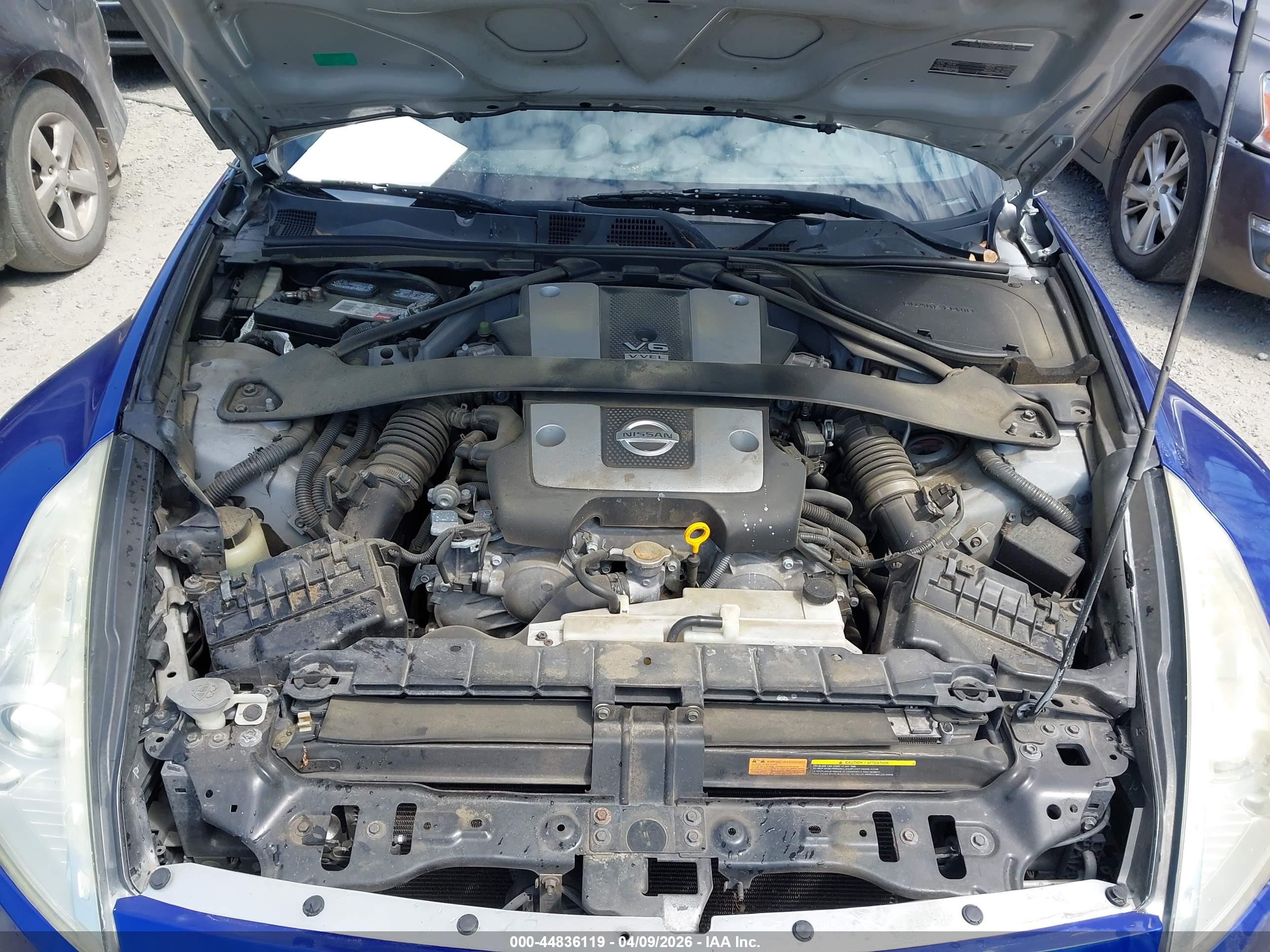 NISSAN 370Z image 10