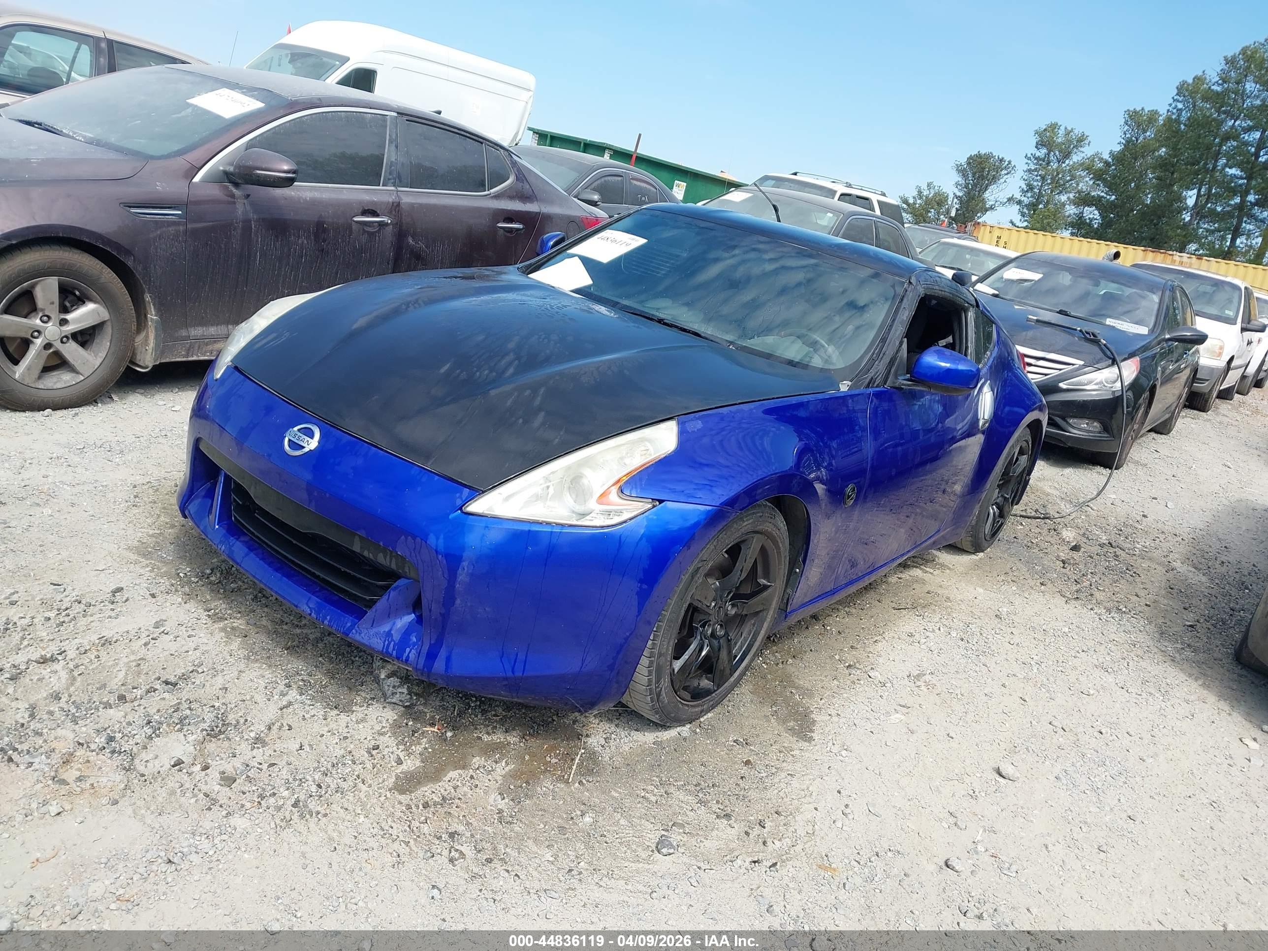 NISSAN 370Z image 2