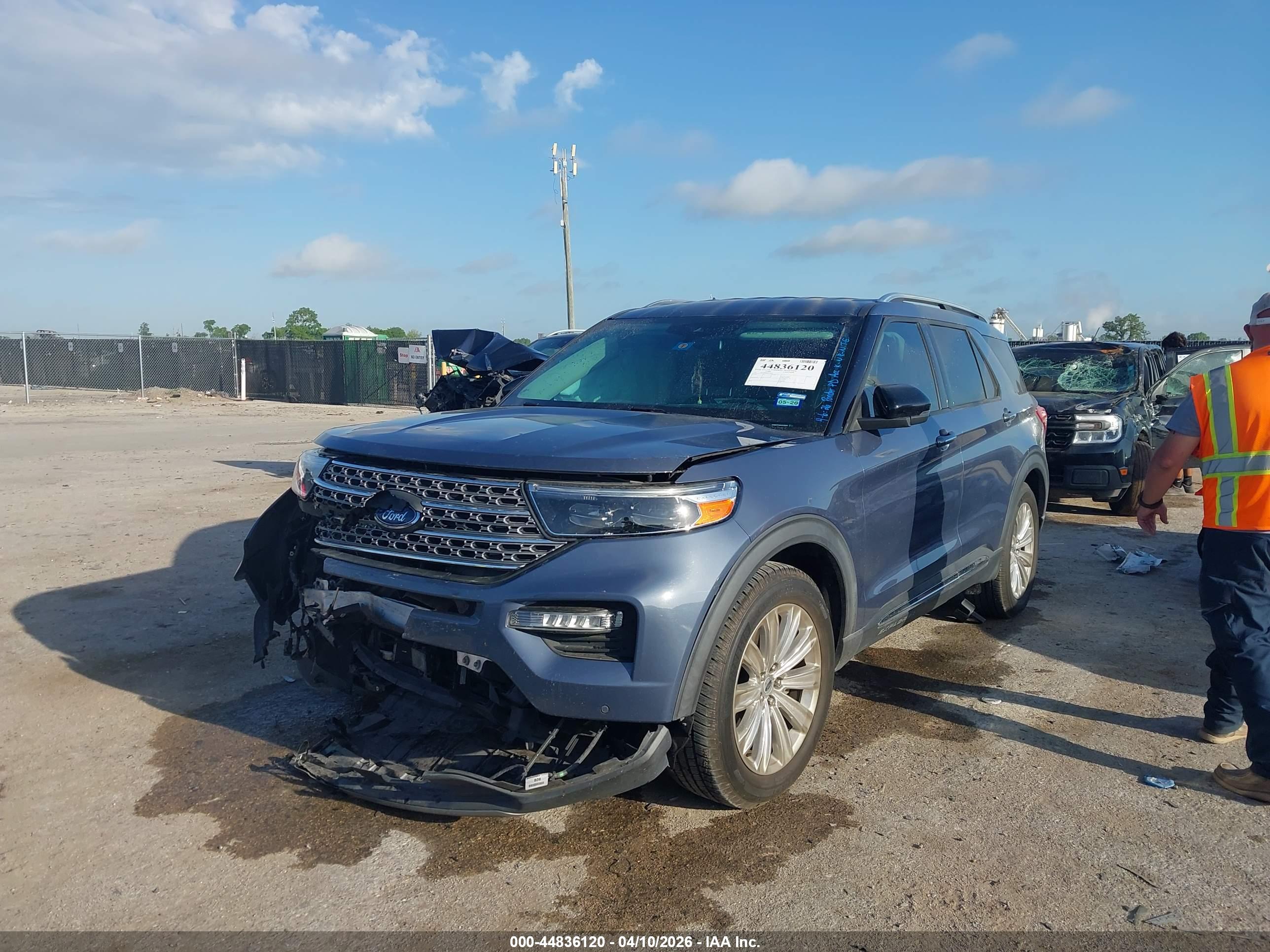 FORD EXPLORER image 2