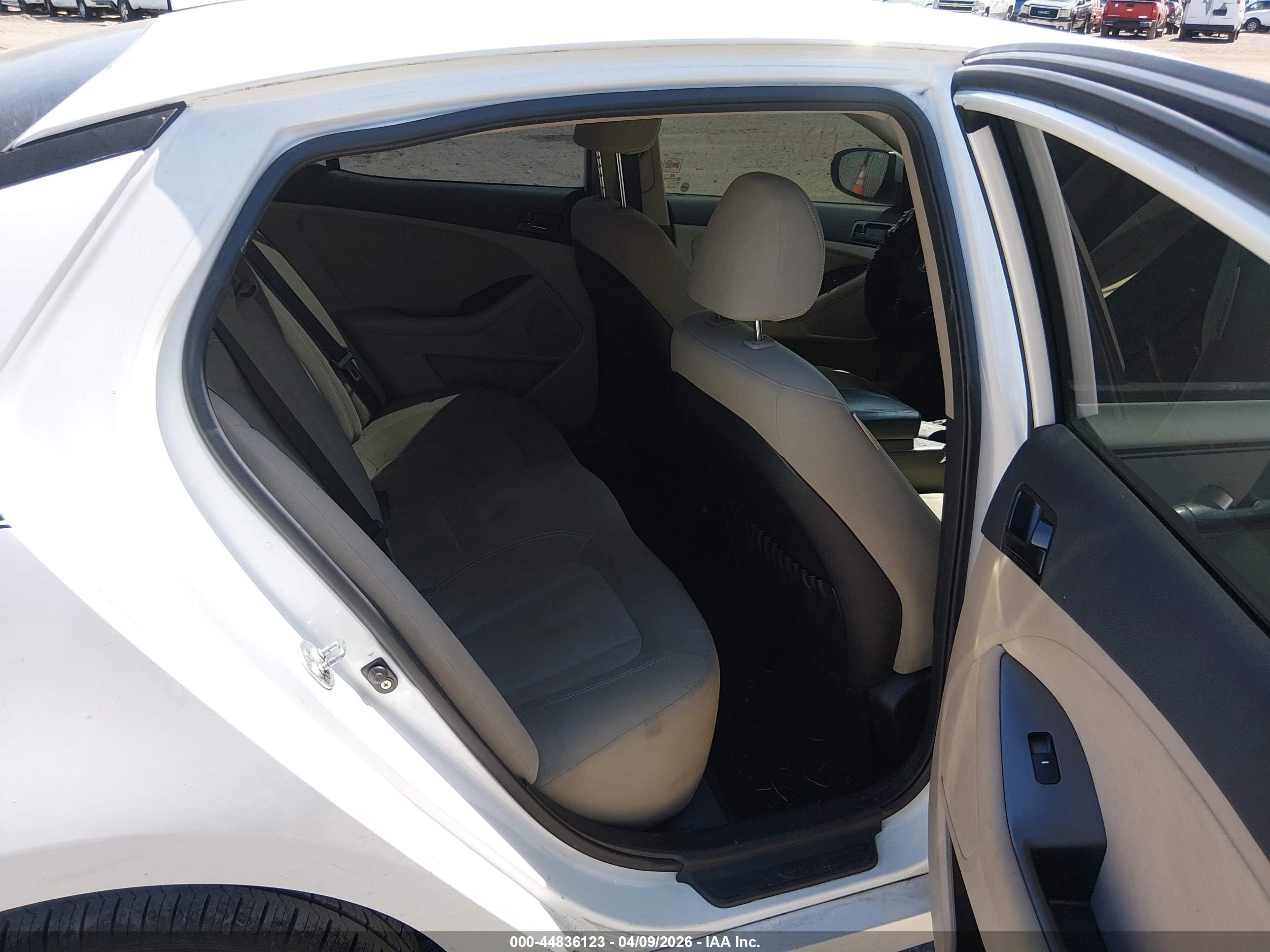 KIA OPTIMA image 8