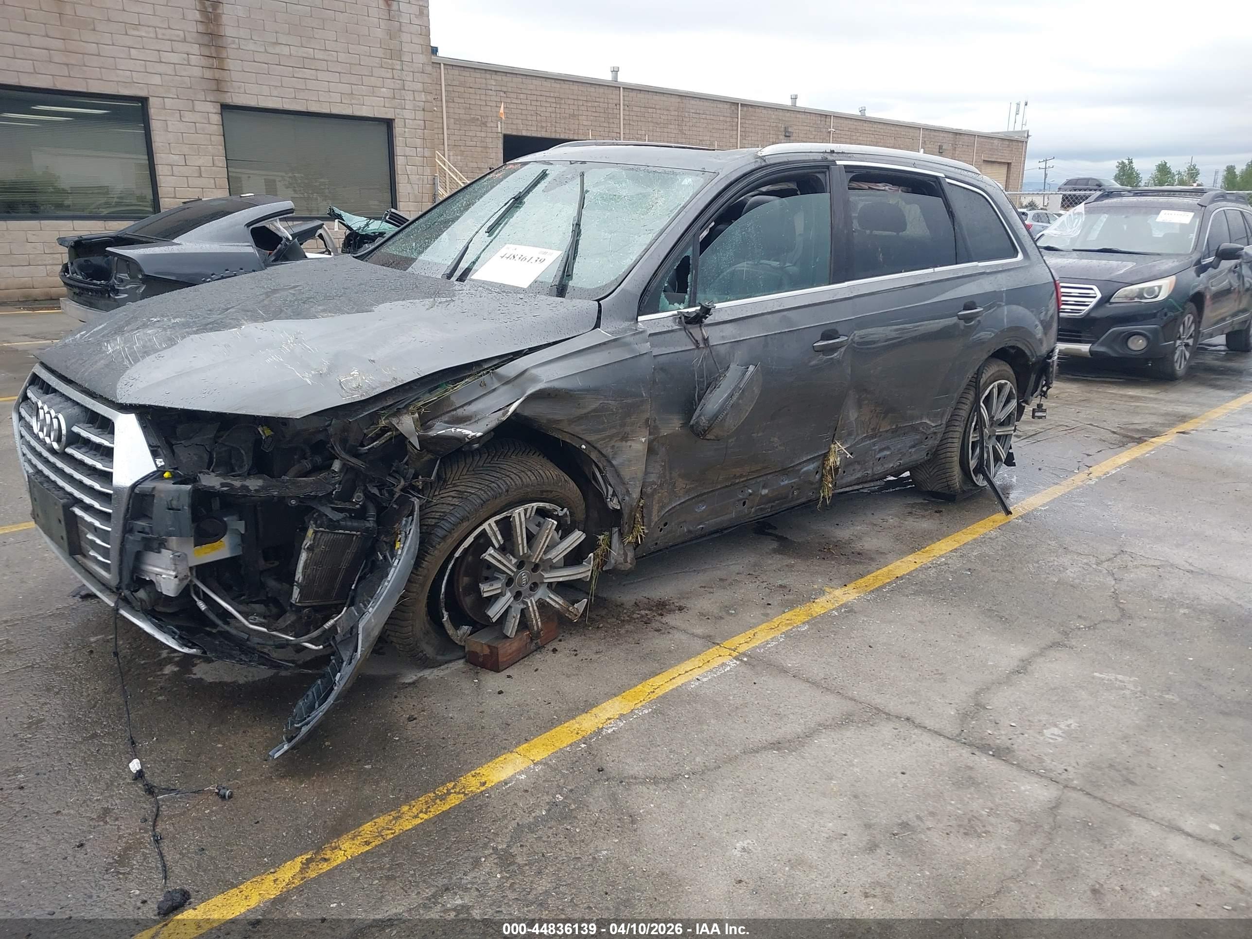 AUDI Q7 image 2