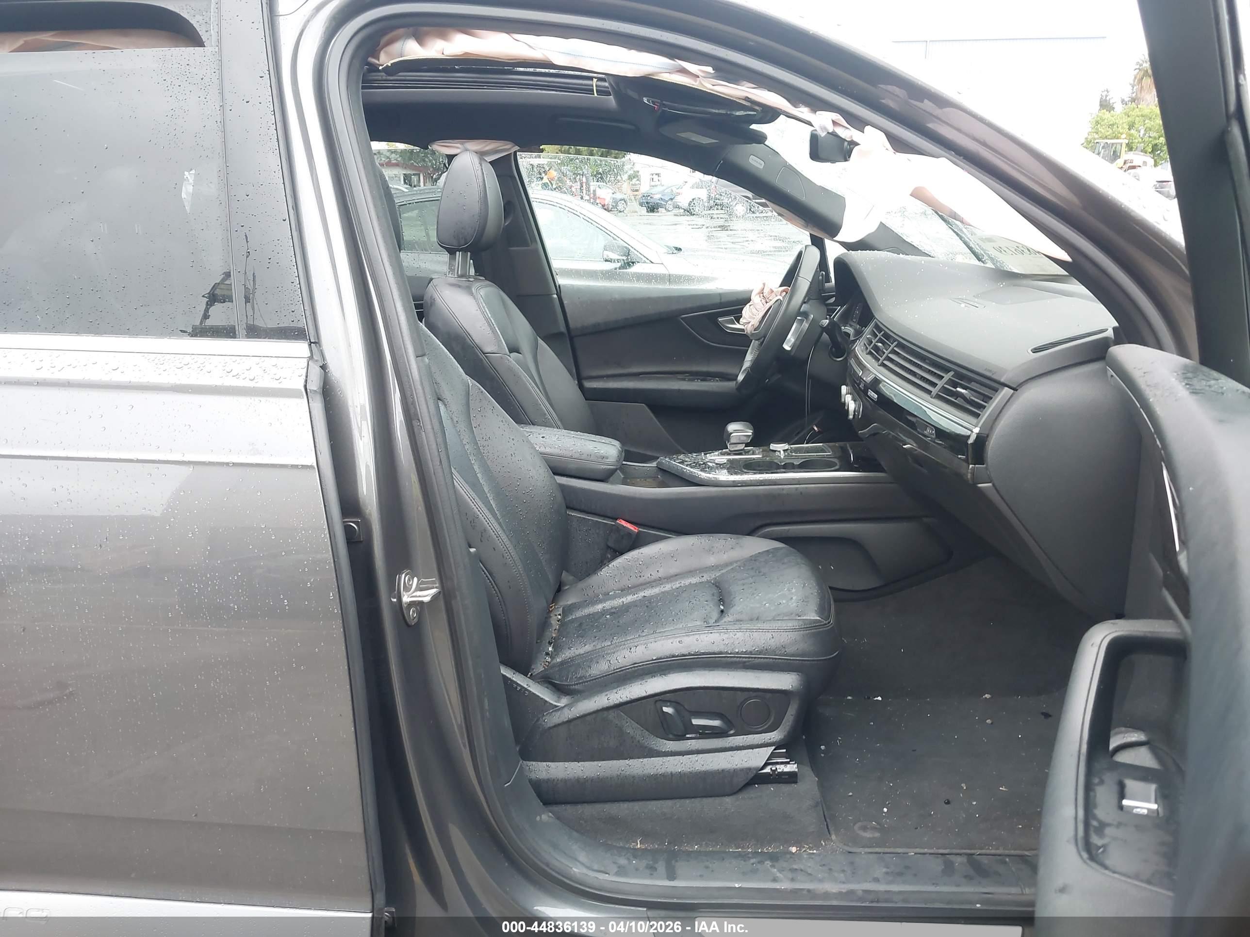 AUDI Q7 image 5