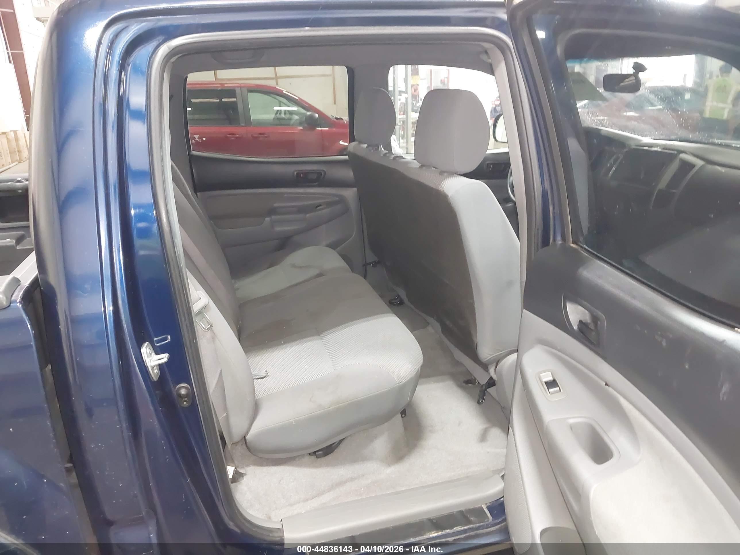 TOYOTA TACOMA image 8