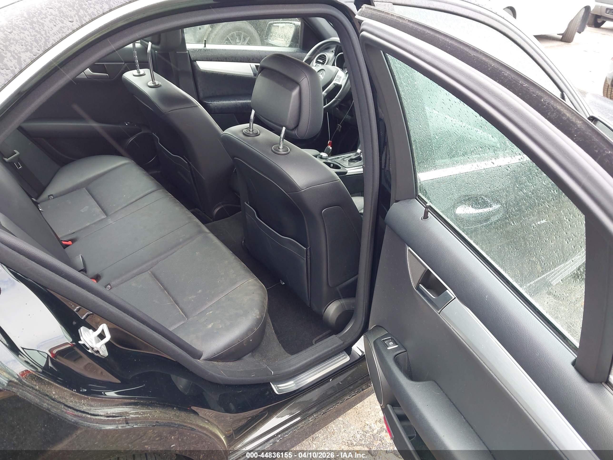 MERCEDES-BENZ C image 8