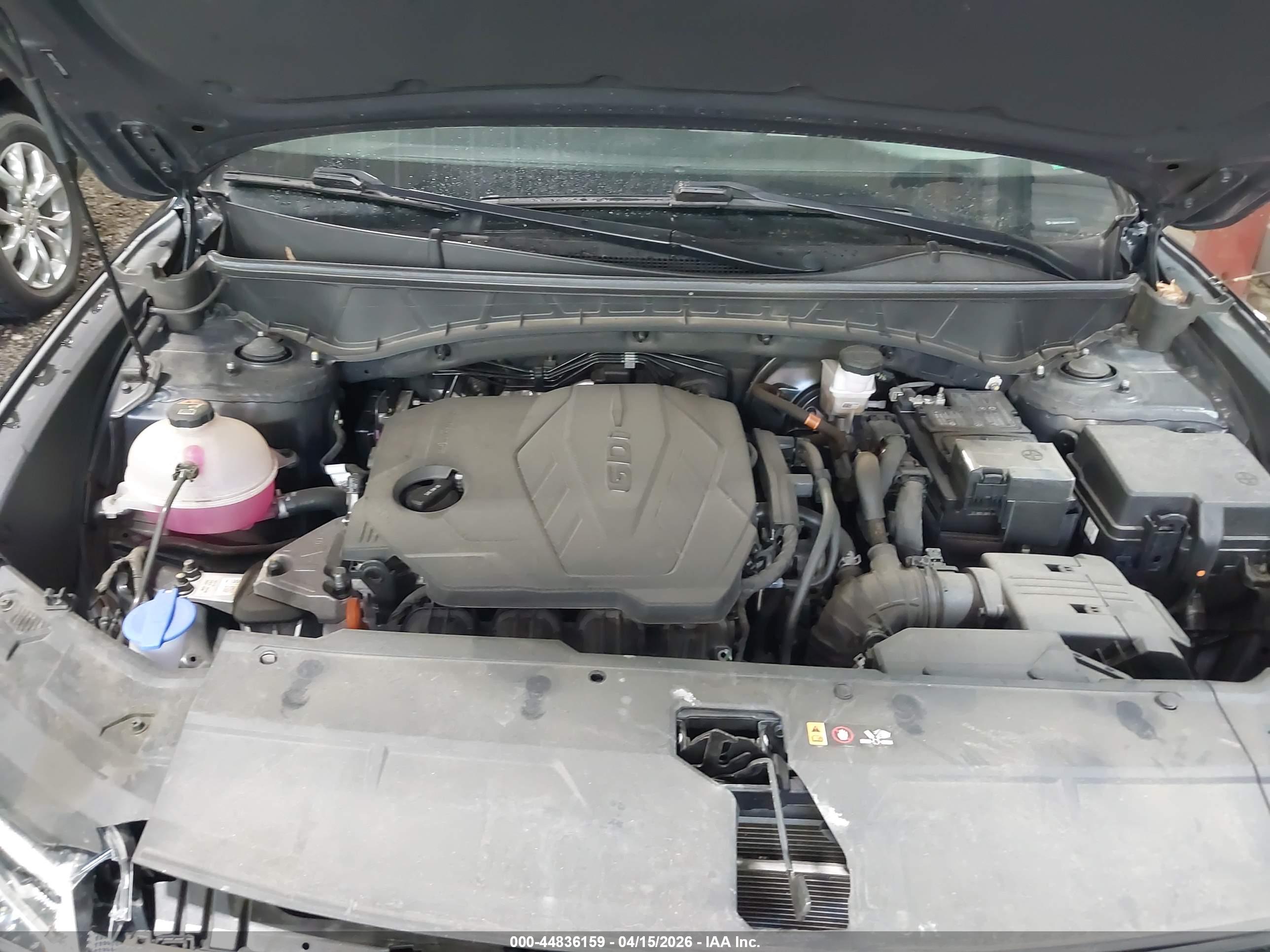 HYUNDAI TUCSON image 10