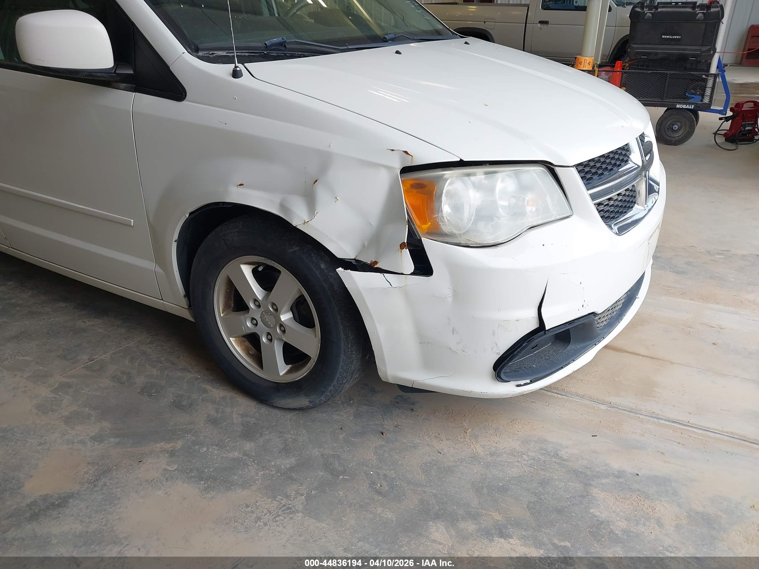 DODGE GRAND image 6