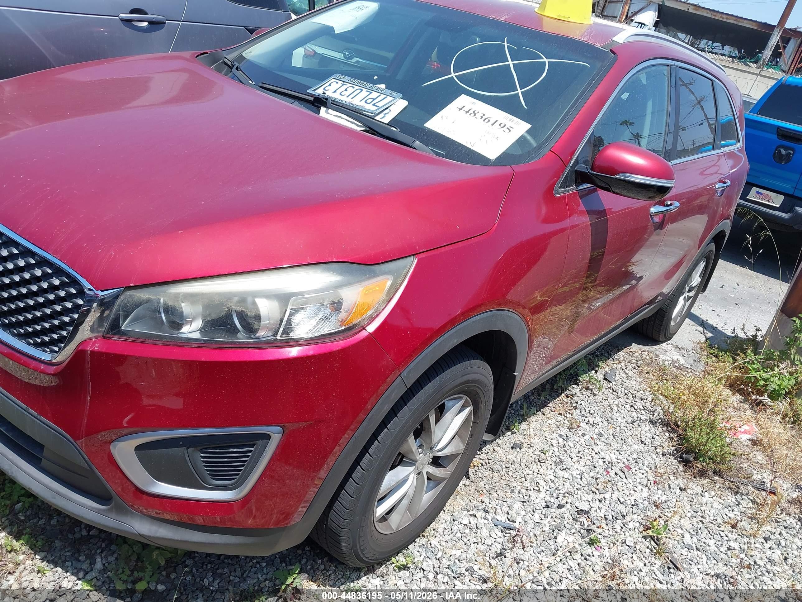 KIA SORENTO image 2