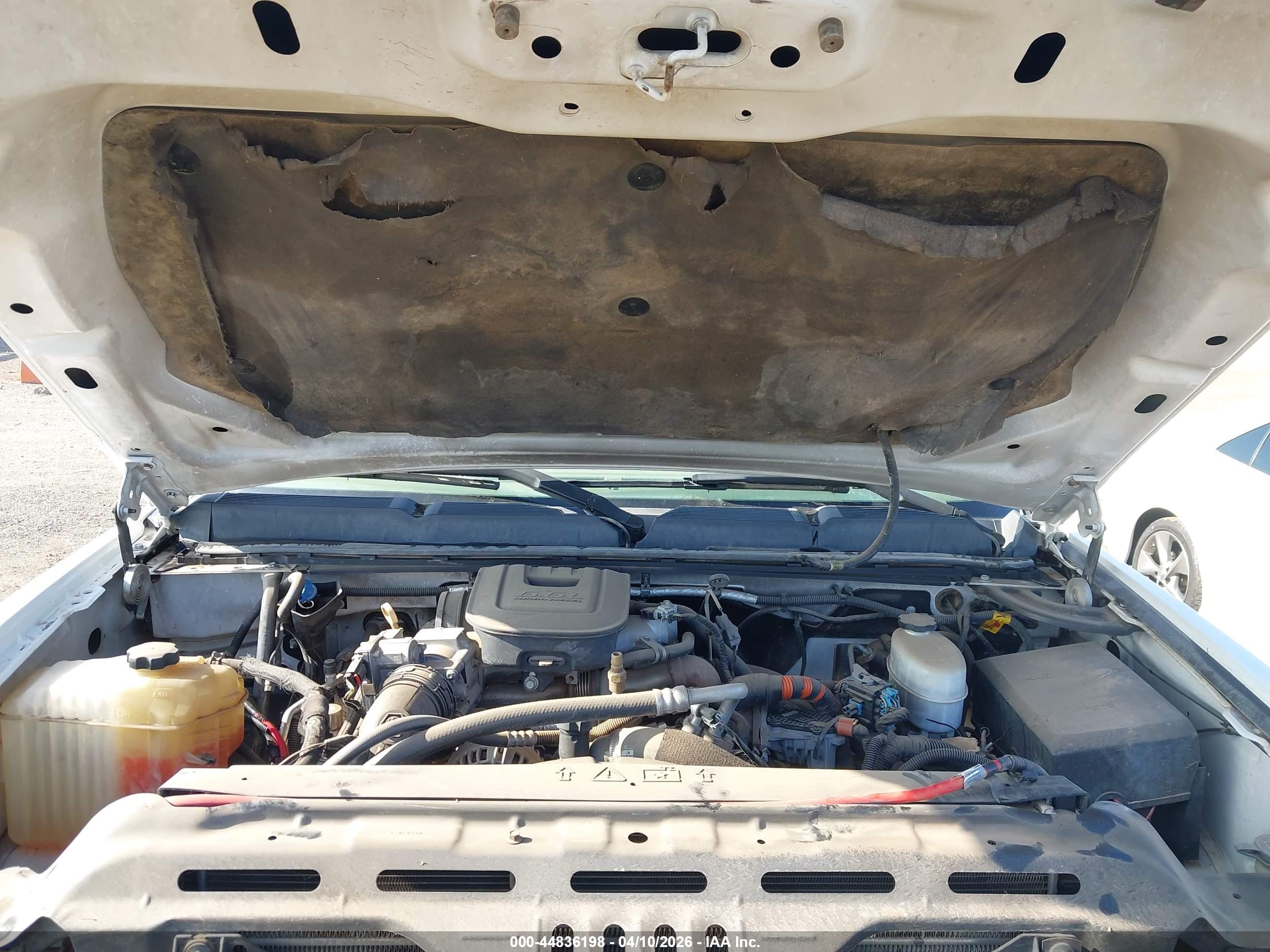 CHEVROLET SILVERADO image 10