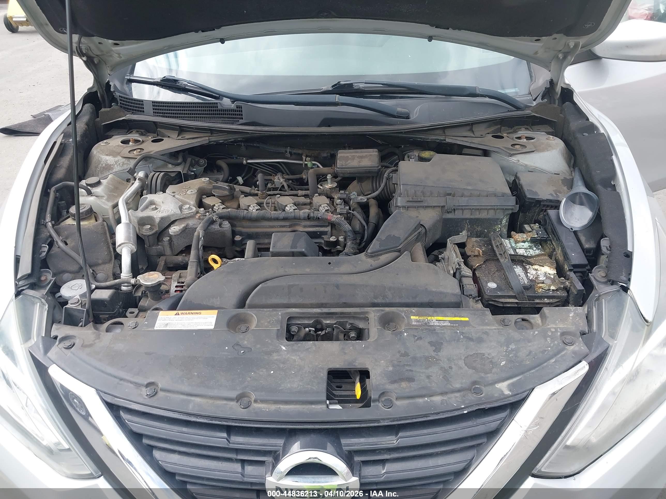 NISSAN ALTIMA image 10