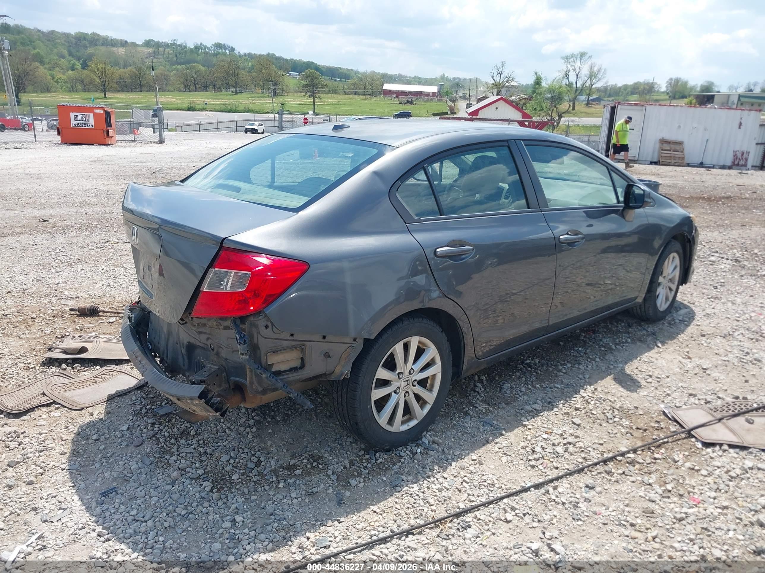 HONDA CIVIC image 4