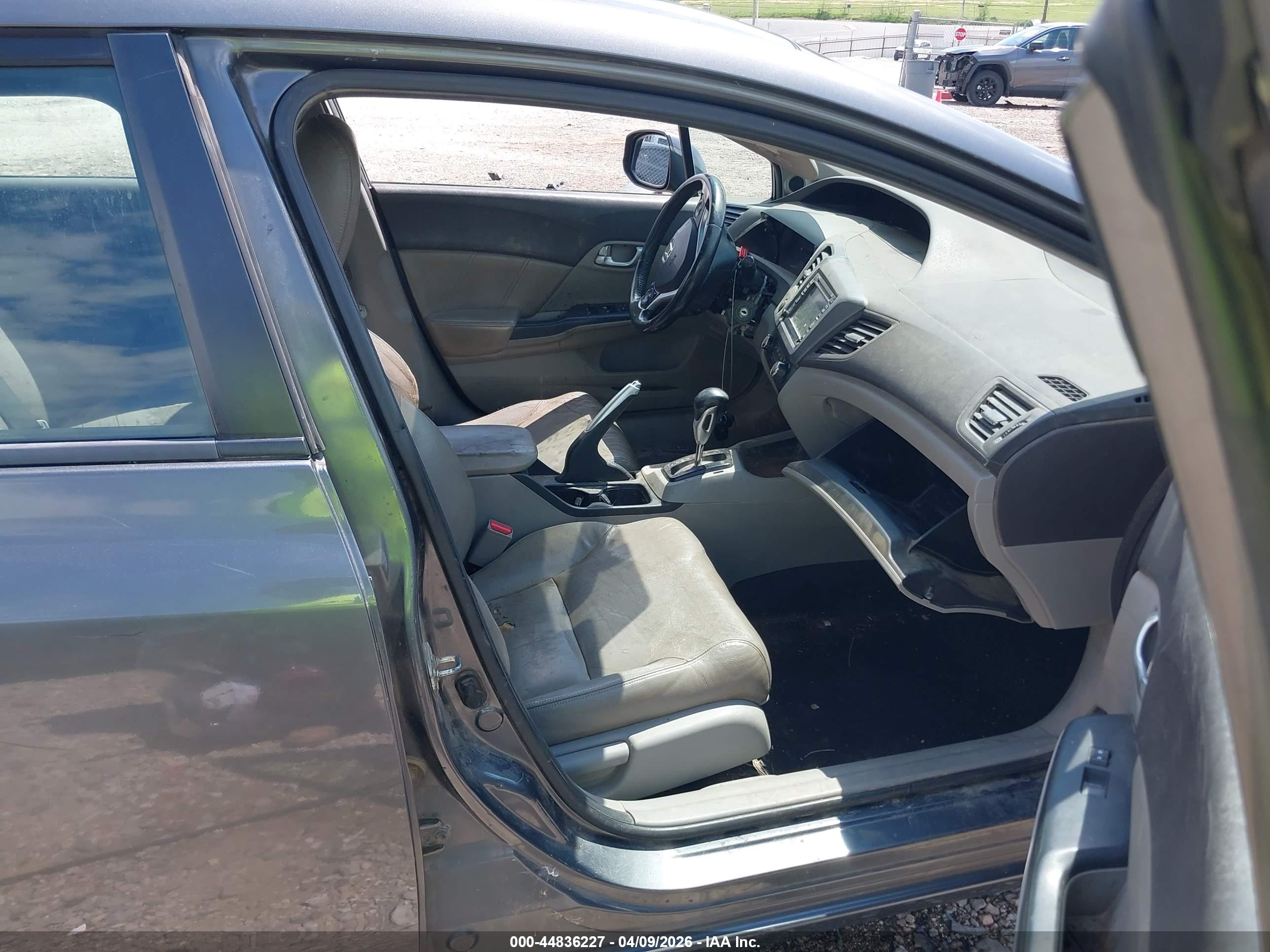 HONDA CIVIC image 5