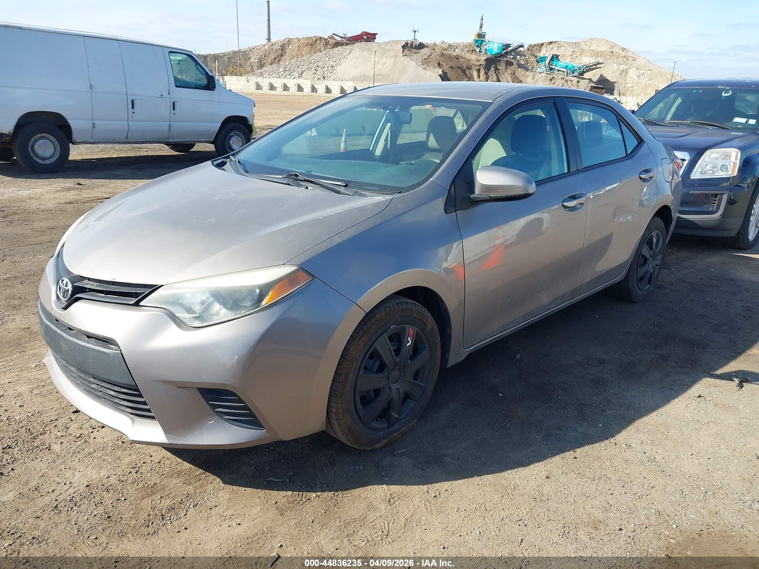 TOYOTA COROLLA image 2