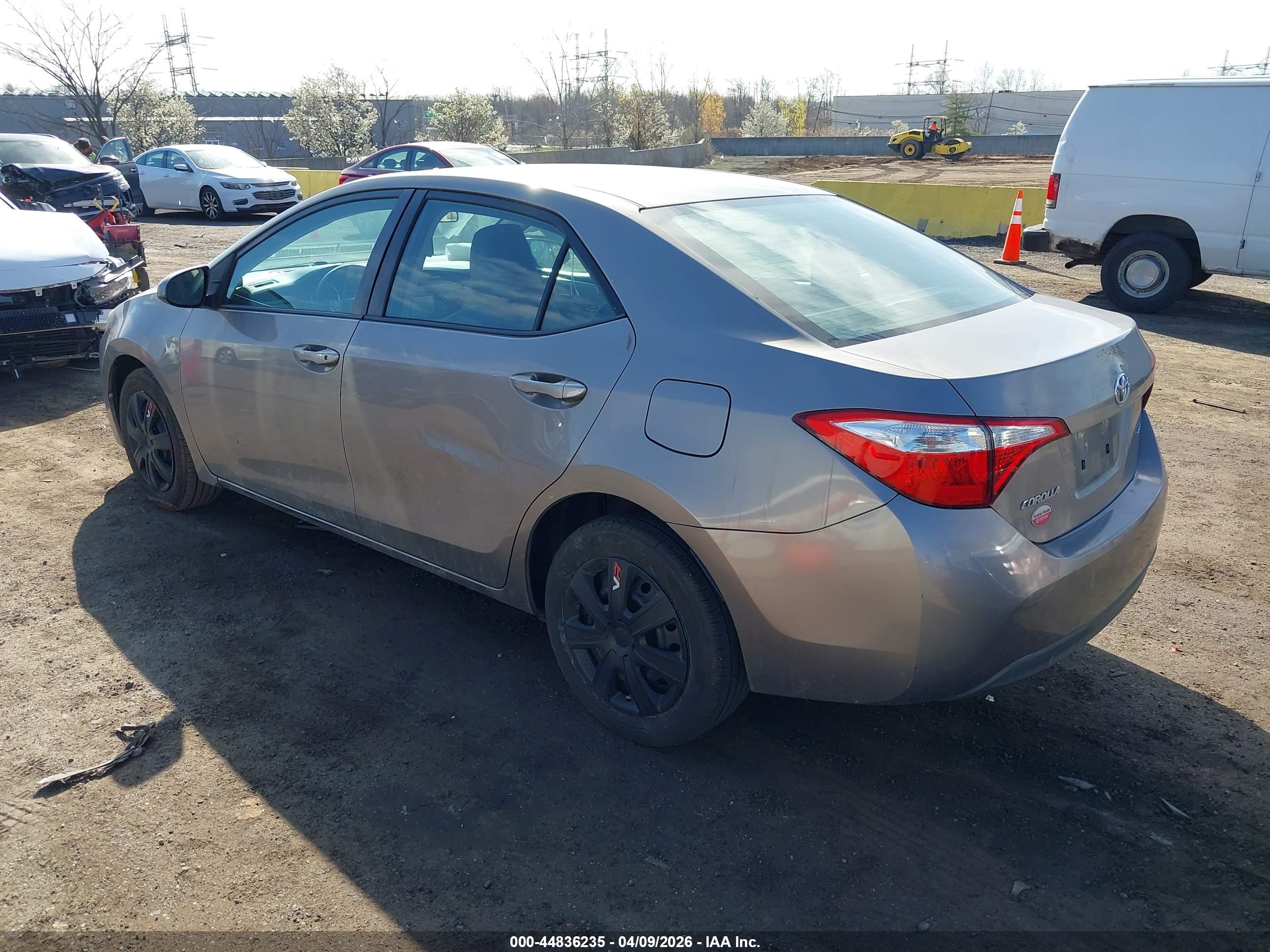 TOYOTA COROLLA image 3