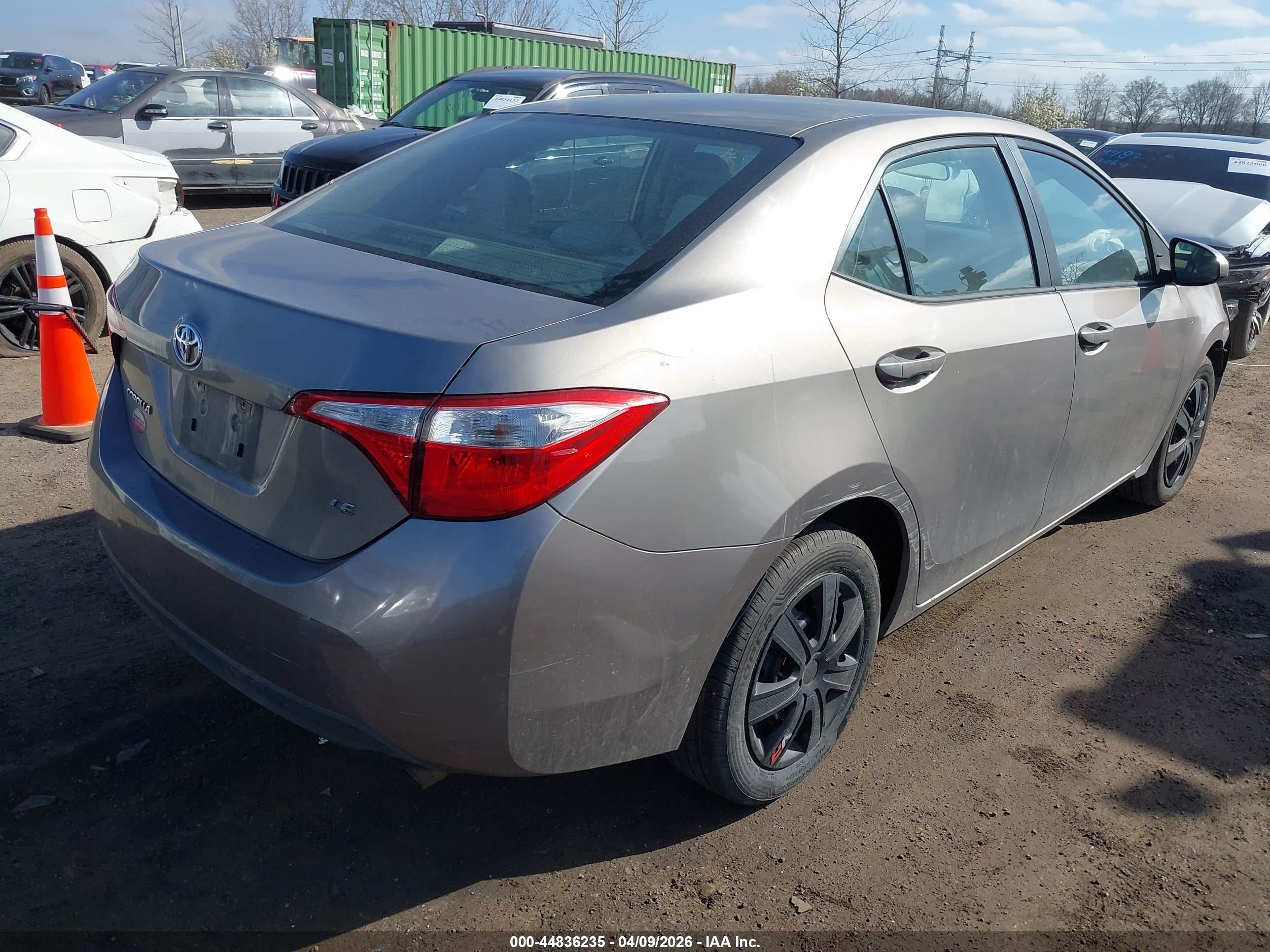 TOYOTA COROLLA image 4