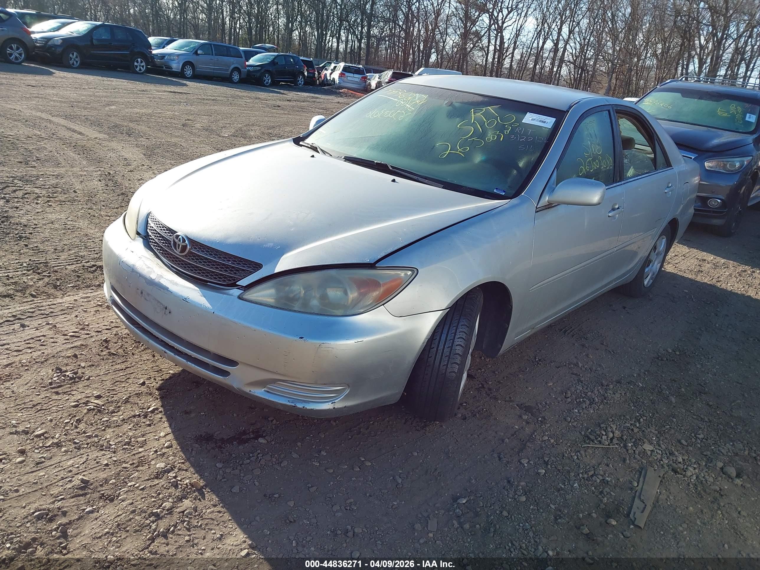 TOYOTA CAMRY image 2