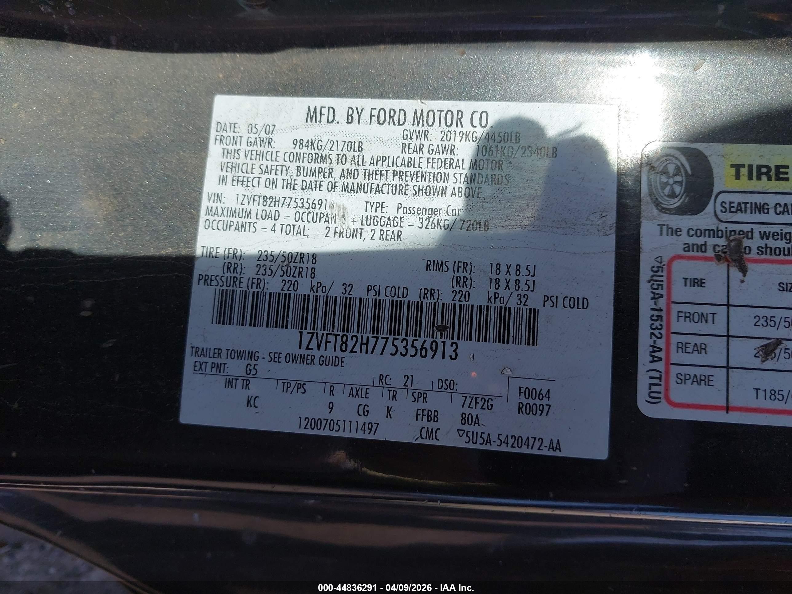FORD MUSTANG image 9